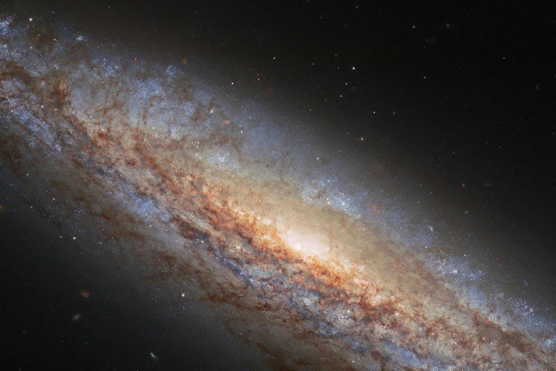 Hubble image of the spiral galactic center