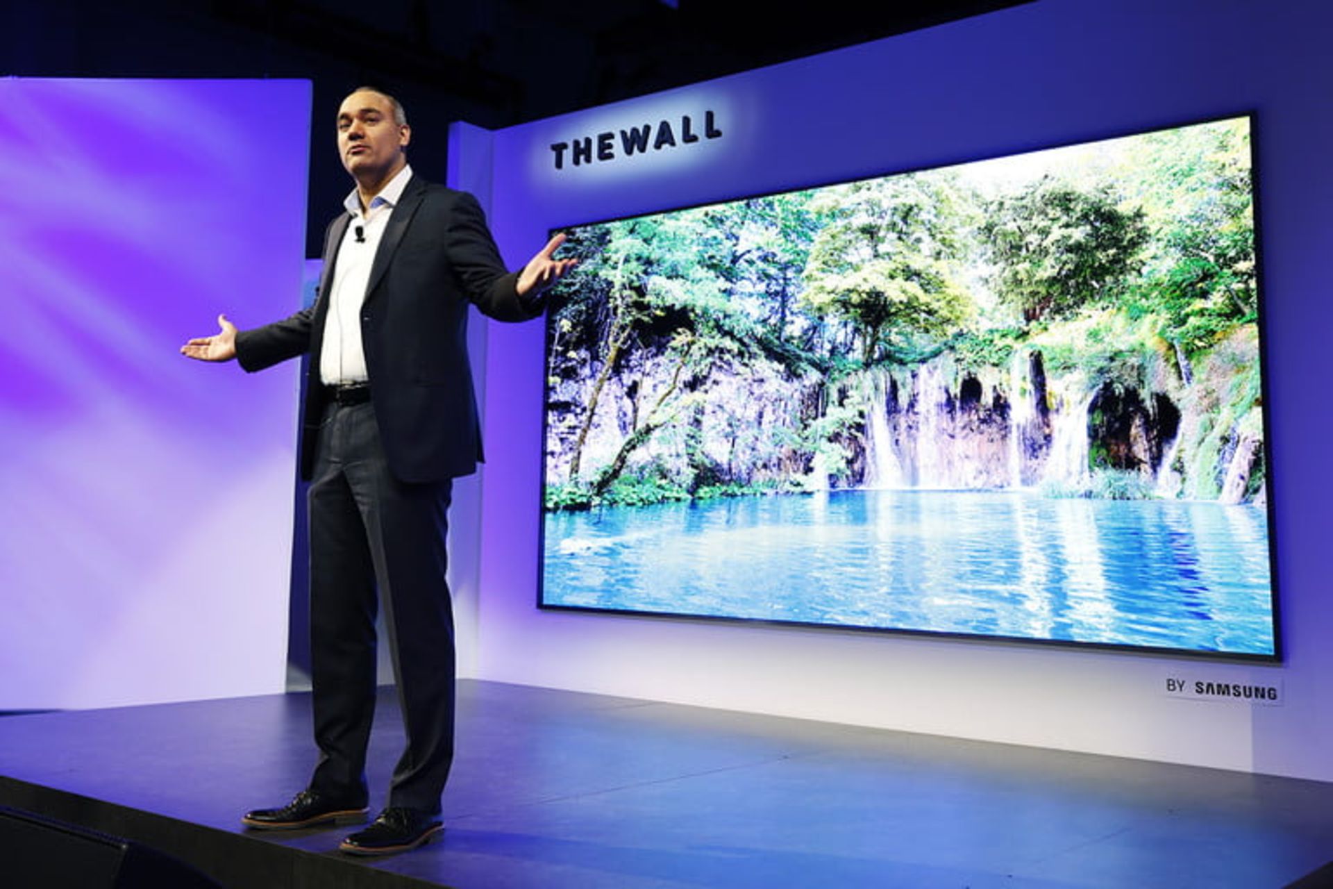 تلویزیون میکرو LED