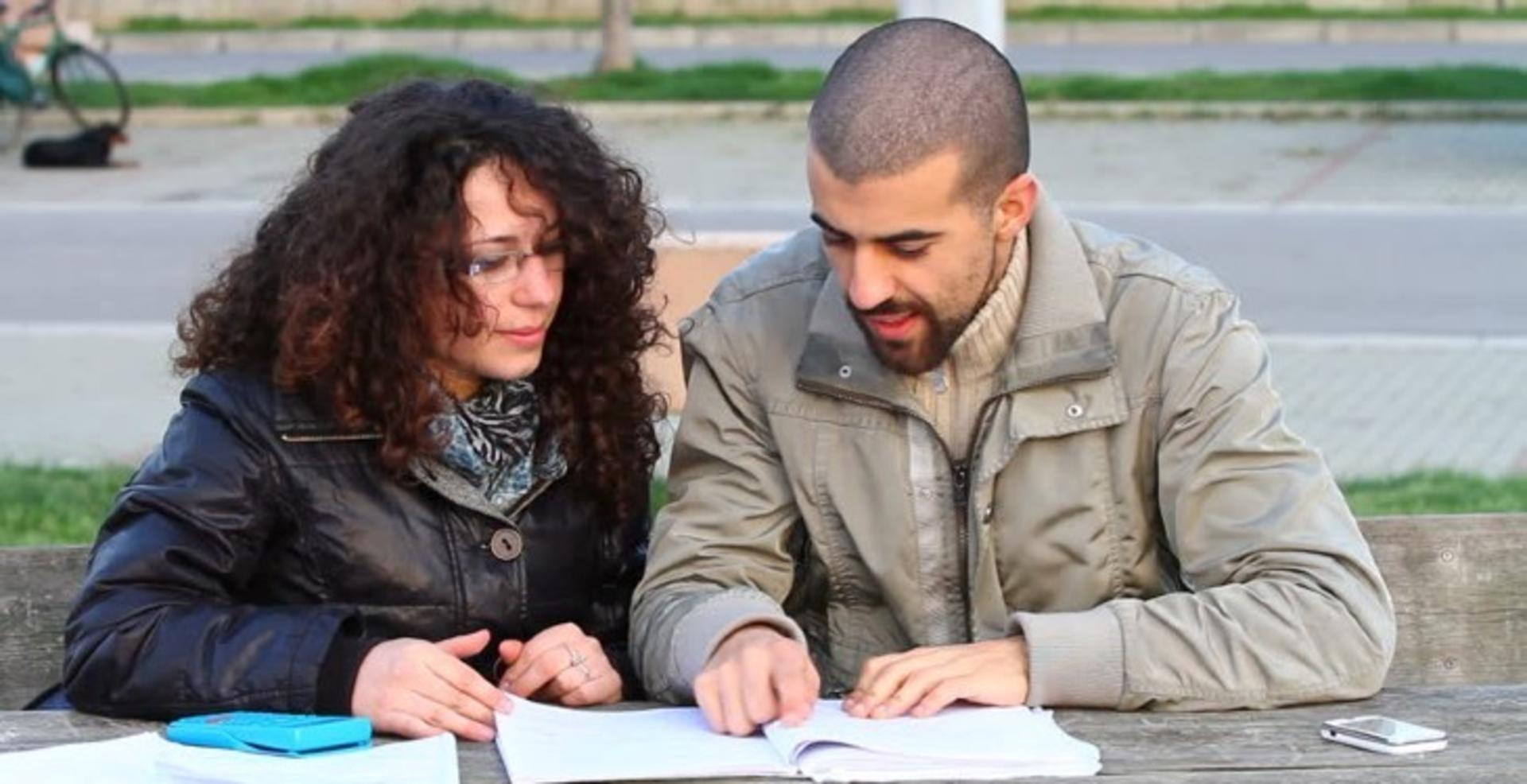 تهیه نرم افزارهای اموزشی مختلف از دیجی کالا
