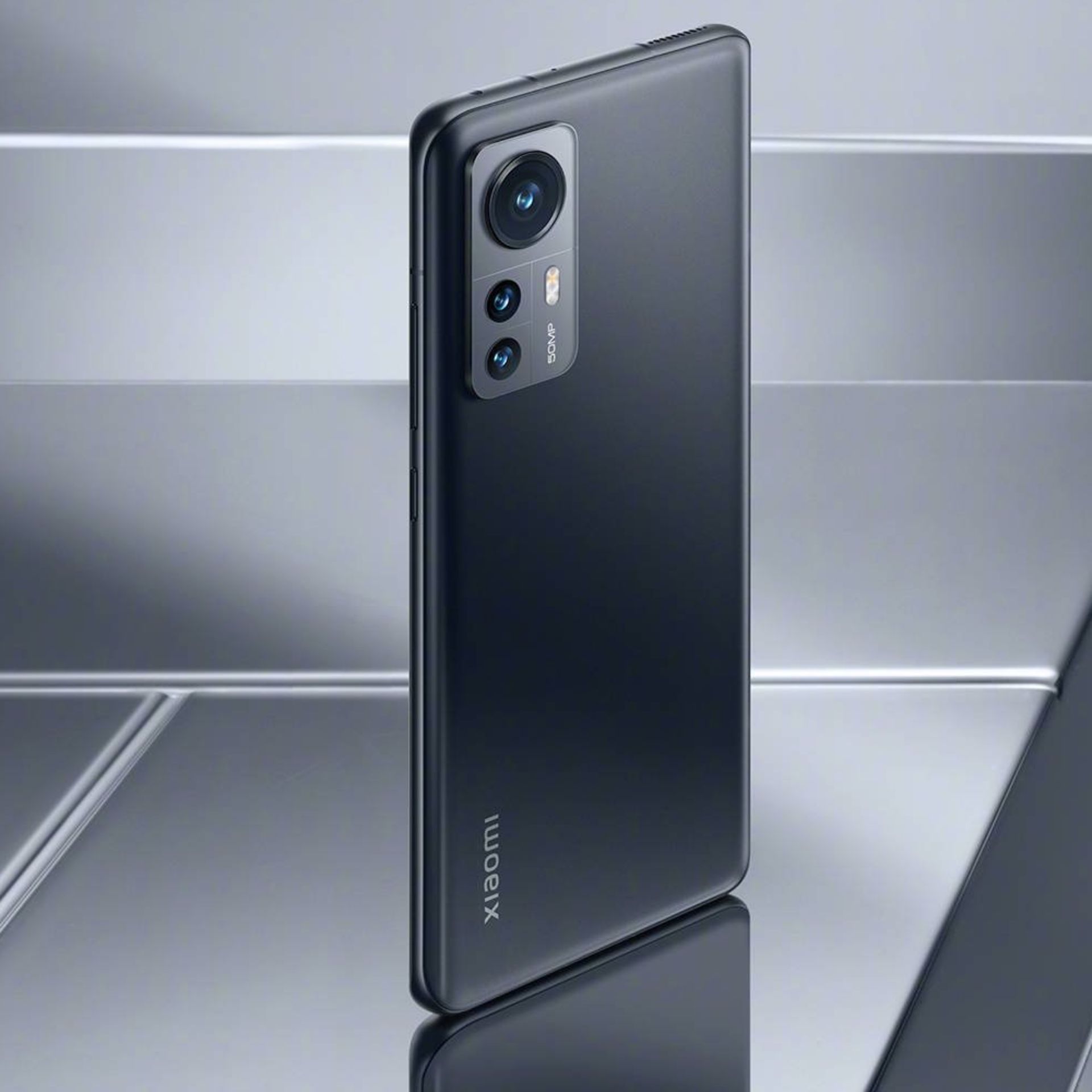 شیائومی ۱۲ به رنگ مشکی