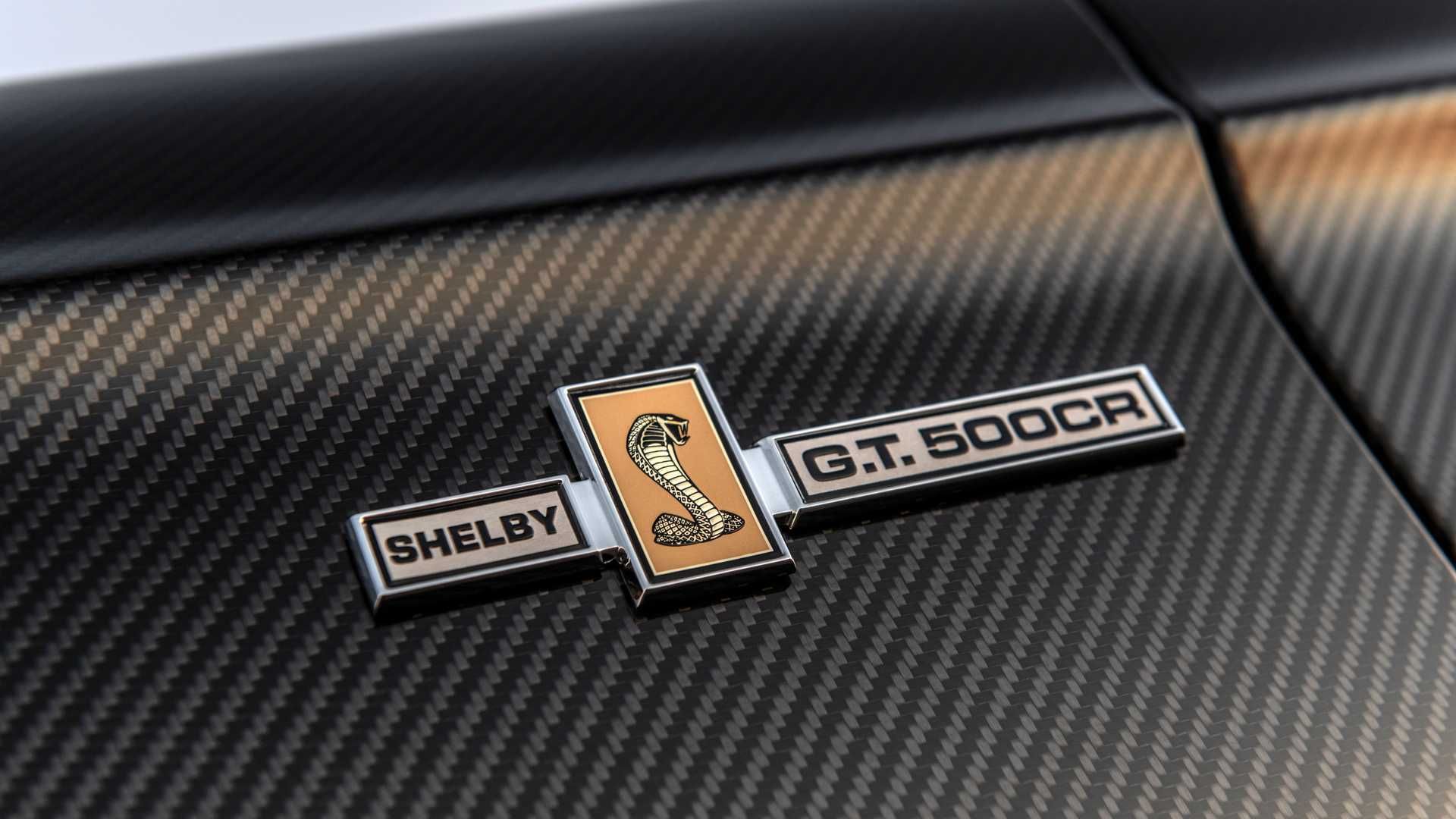 نشان فورد موستانگ شلبی / Shelby GT500CR کلاسیک سیاه رنگ
