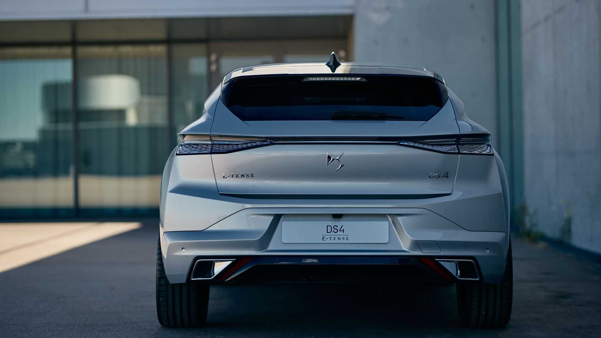   DS 4 دی اس 4 مدل 2022 نمای پشت