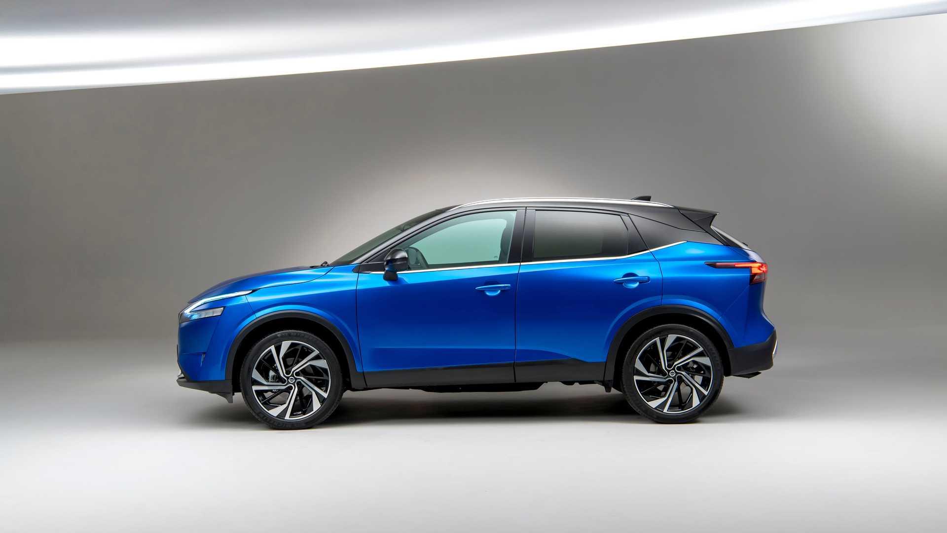 Nissan Qashqai 2021 نیسان قشقایی نمای جانبی