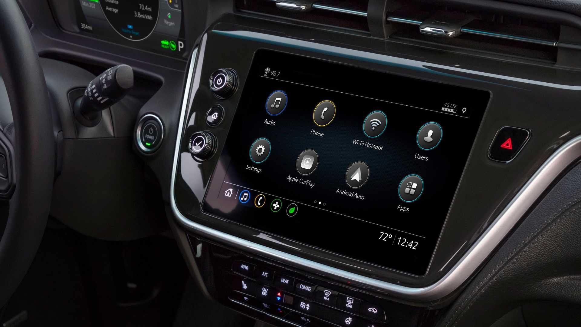 سیستم سرگرمی کراس اور برقی شورولت بولت ای وی / Chevrolet Bolt EV crossover 