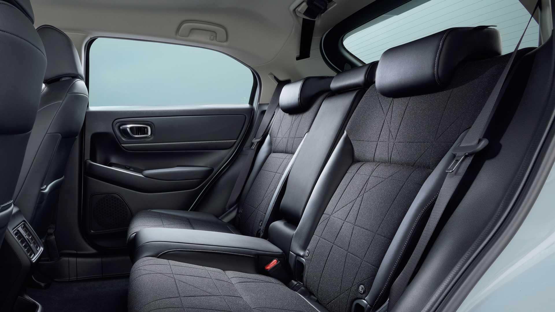 Honda HR-V هوندا اچ آر وی 2022 نمای صندلی عقب