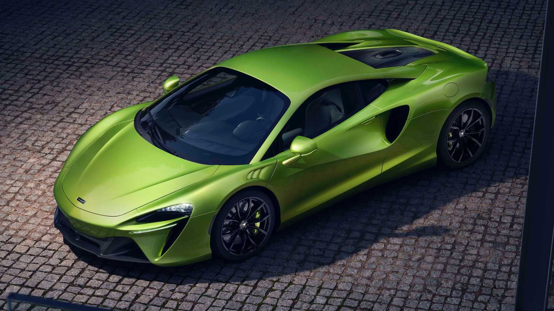 McLaren Artura 2022 مکلارن آرتورا نمای بالا جلو