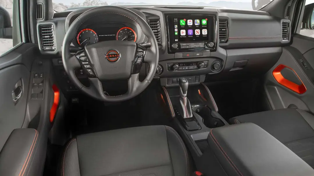 Nissan Frontier 2022 نیسان فرانتیر نمای داخلی