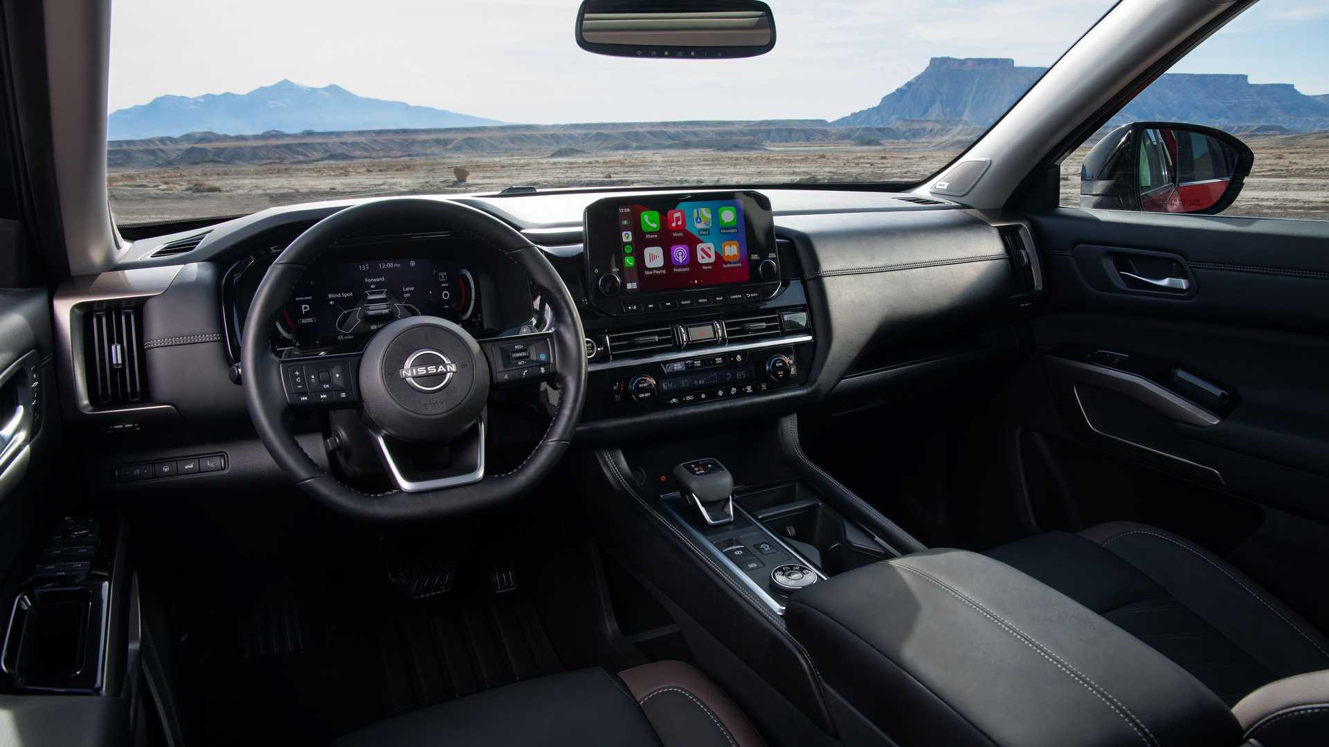داشبورد کراس اور نیسان پت فایندر / 2022 Nissan Pathfinder crossover قرمز رنگ