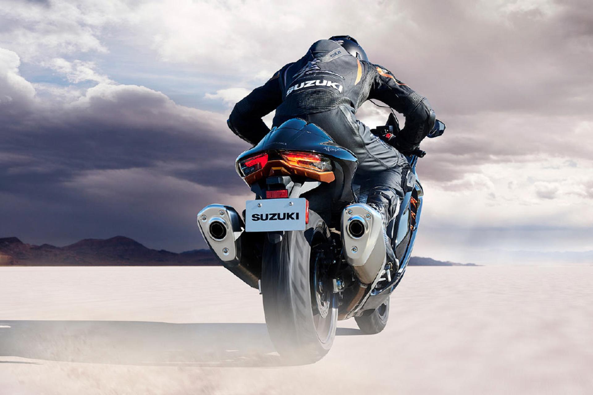 Suzuki Hayabusa 2021 third-generation سوزوکی هایابوسا نمای پشت