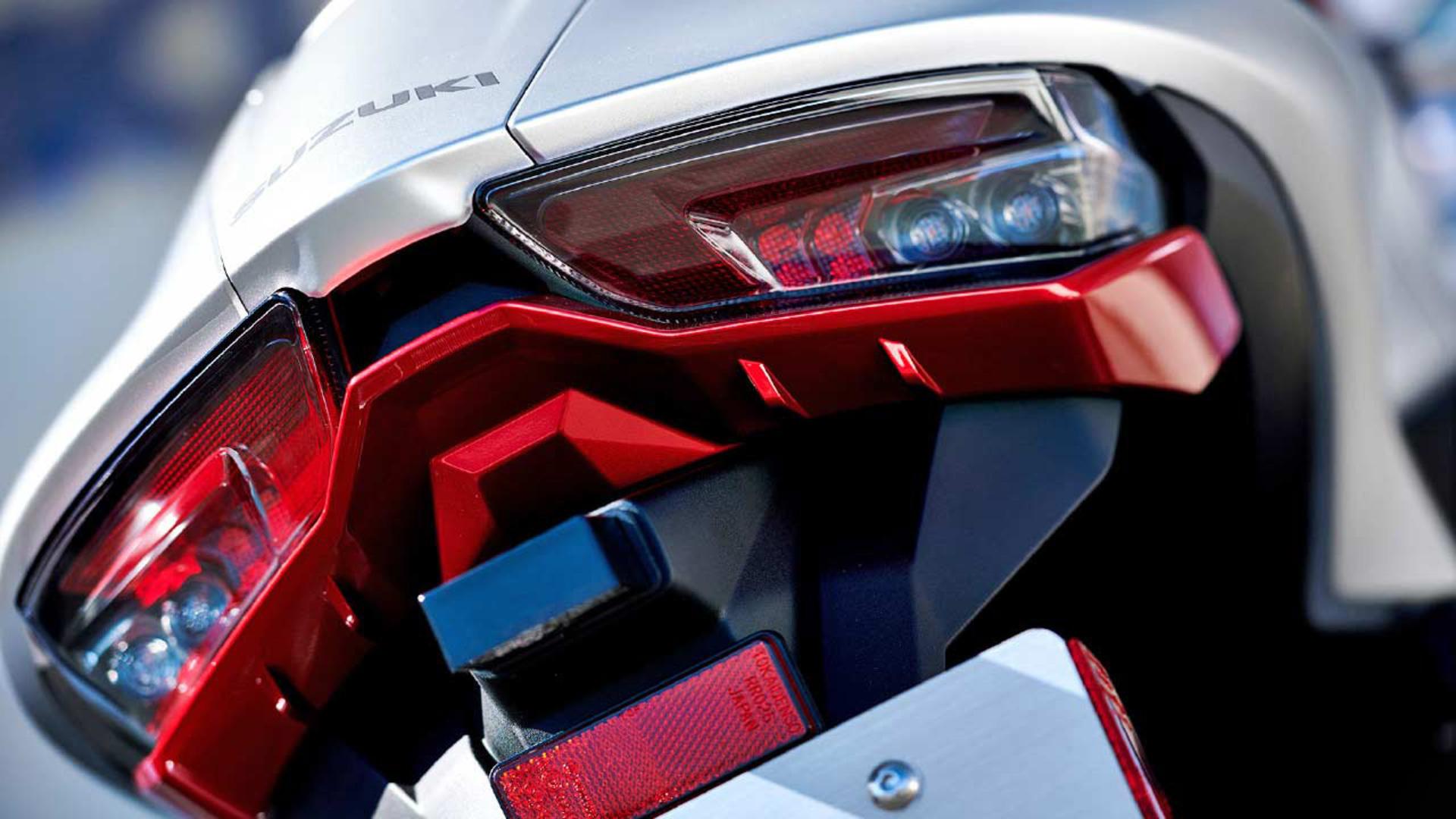 Suzuki Hayabusa 2021 third-generation سوزوکی هایابوسا نمای چراغ عقب