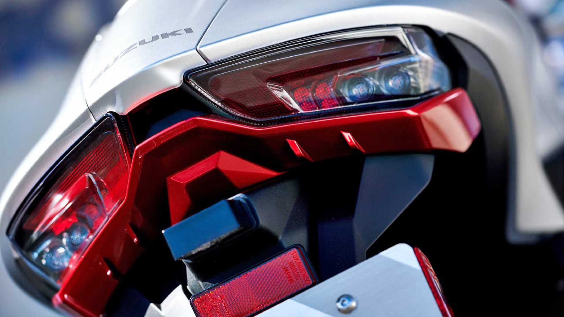 Suzuki Hayabusa 2021 third-generation سوزوکی هایابوسا نمای چراغ عقب