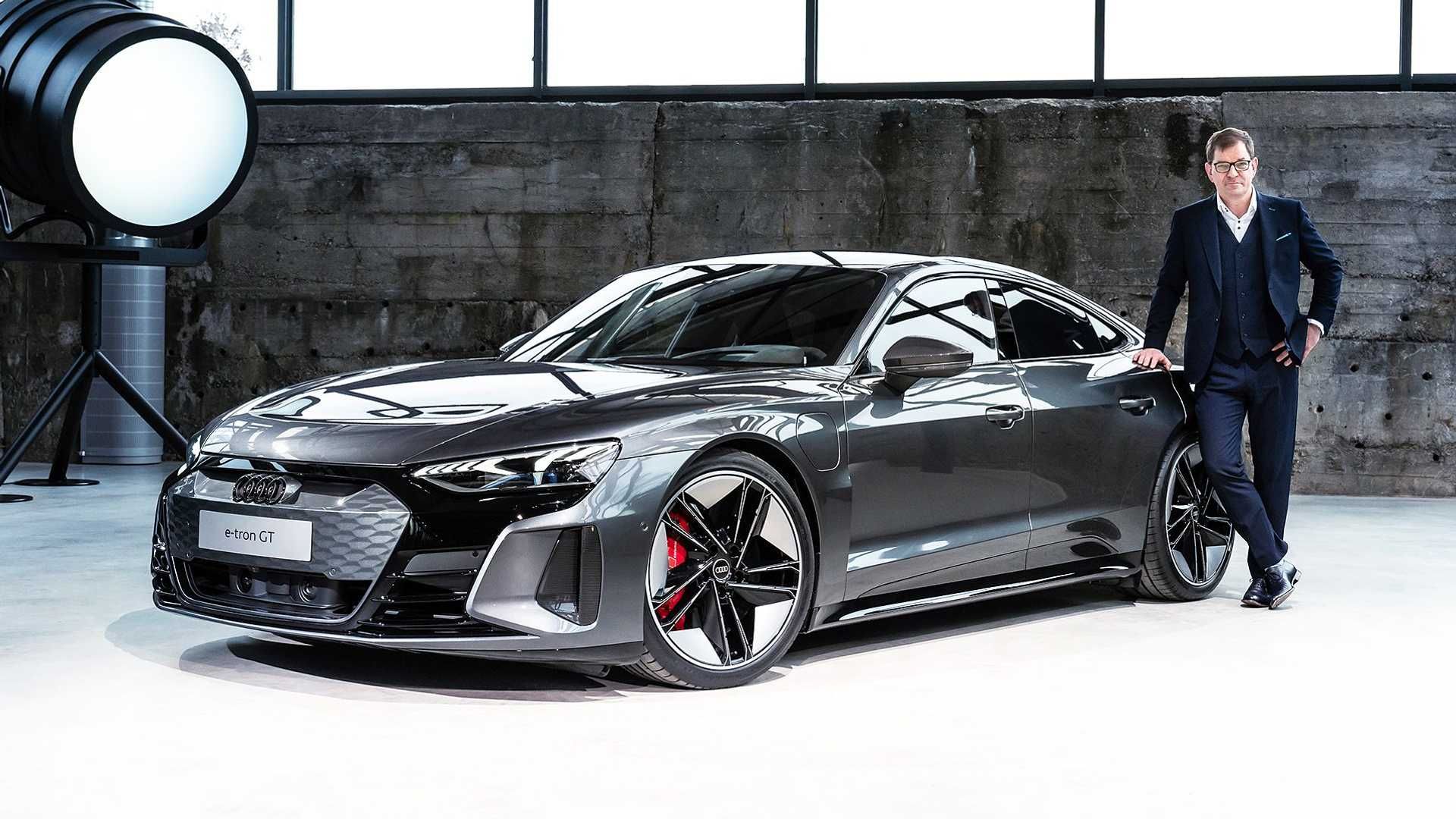 AUDI e-tron GT quattro  آئودی ای ترون جی تی نمای مقابل