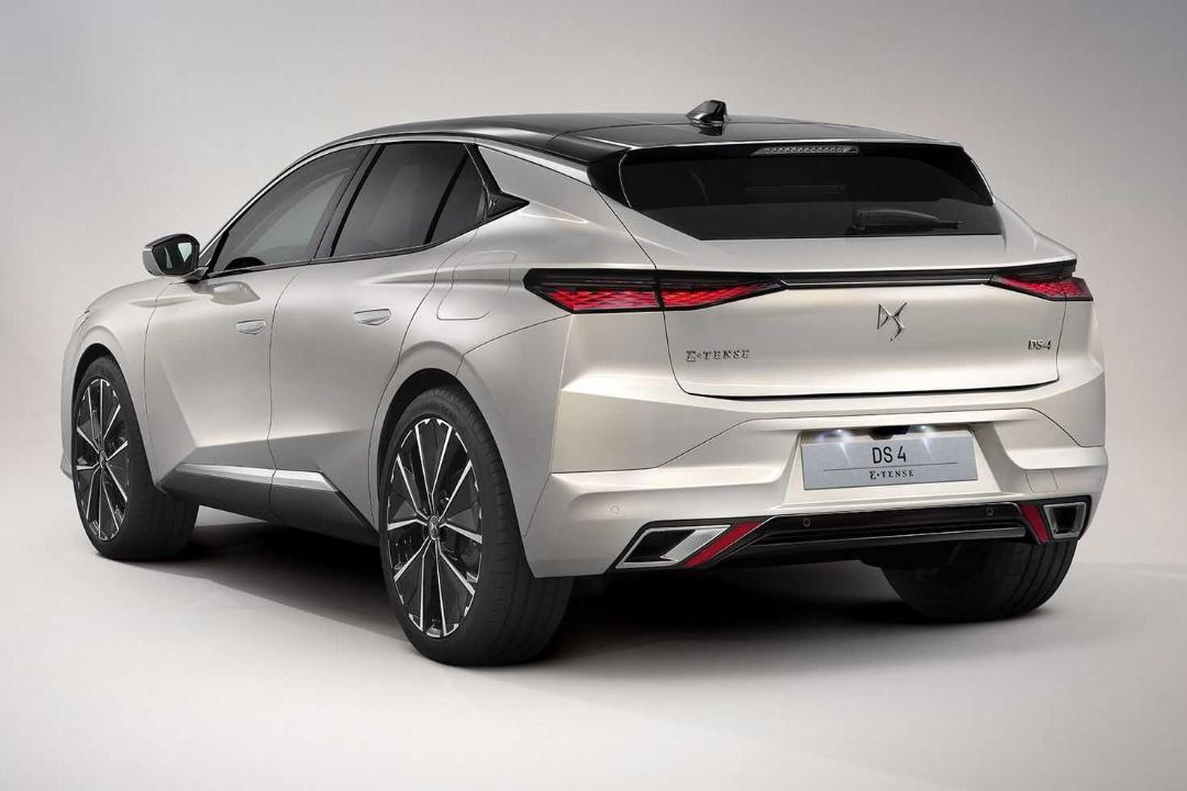   DS 4 دی اس 4 مدل 2022 نمای عقب