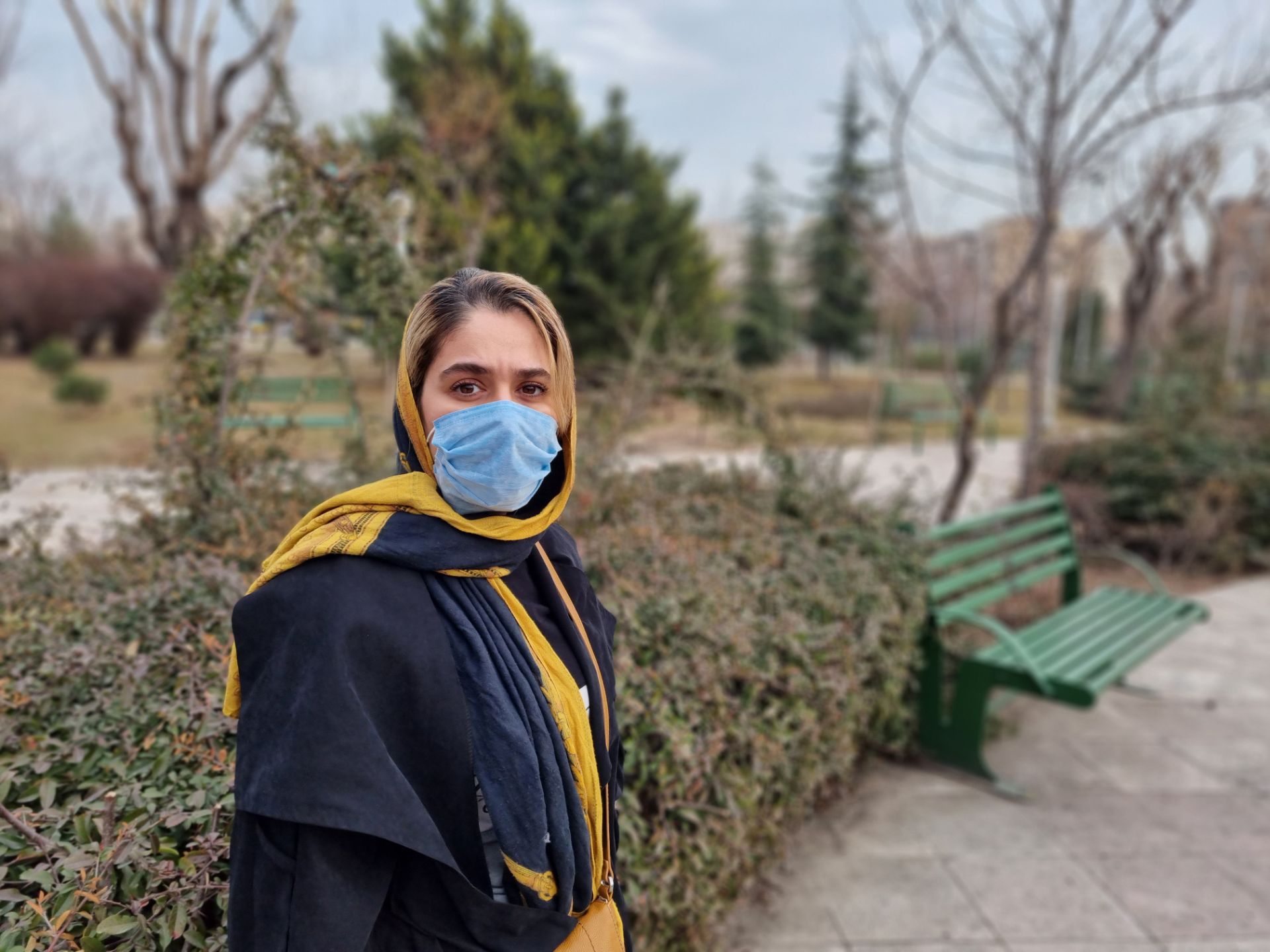 نمونه عکس پرتره گلکسی S21 - فرناز عرفان در پارک آب و آتش