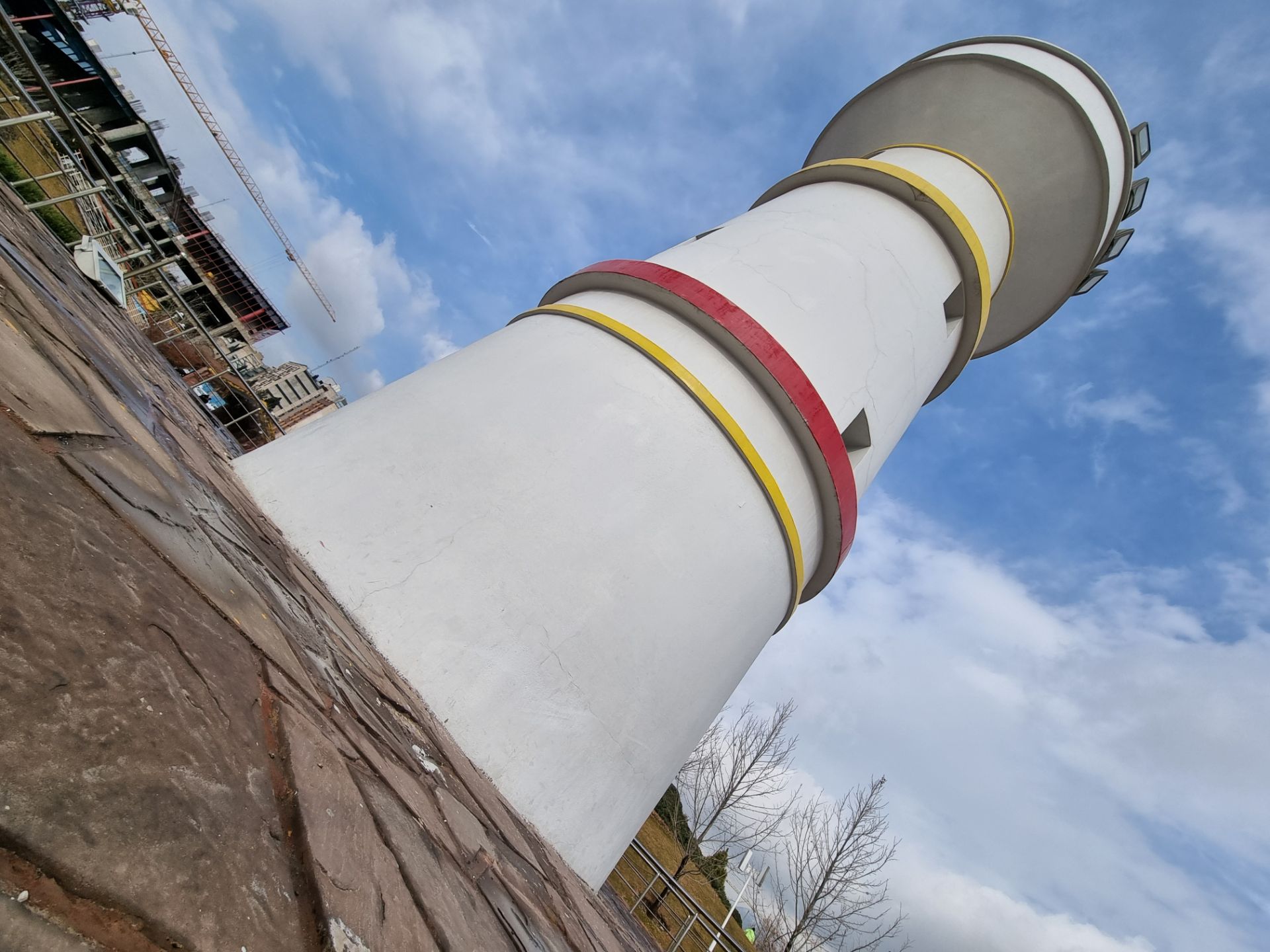 نمونه عکس دوربین اولتراواید گلکسی S21 در روز - فانوس دریایی