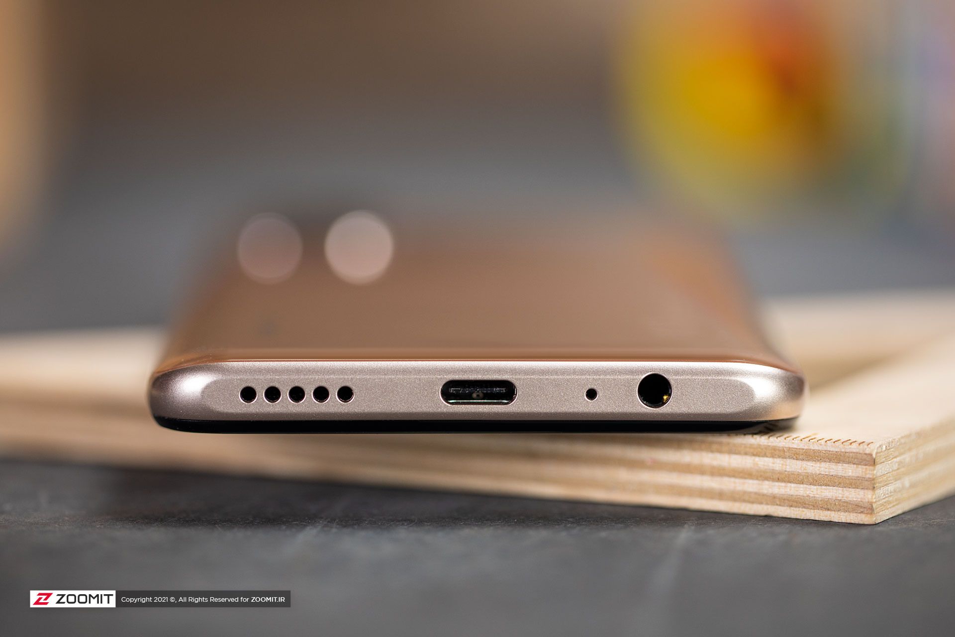 لبه‌ی پایینی Y7a هواوی