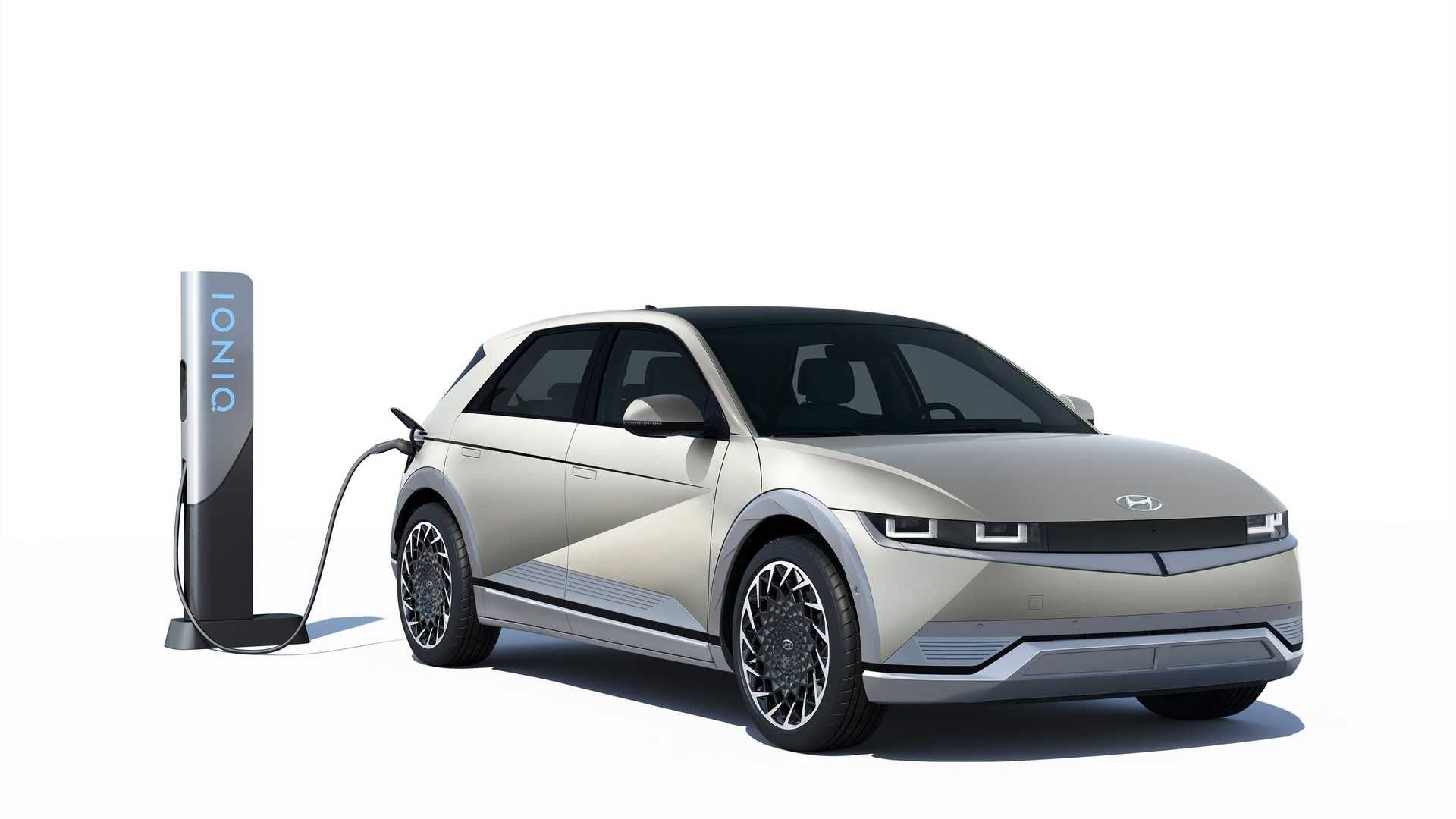 Hyundai Ioniq 5 هیوندای آیونیک 5 برقی نمای روبرو