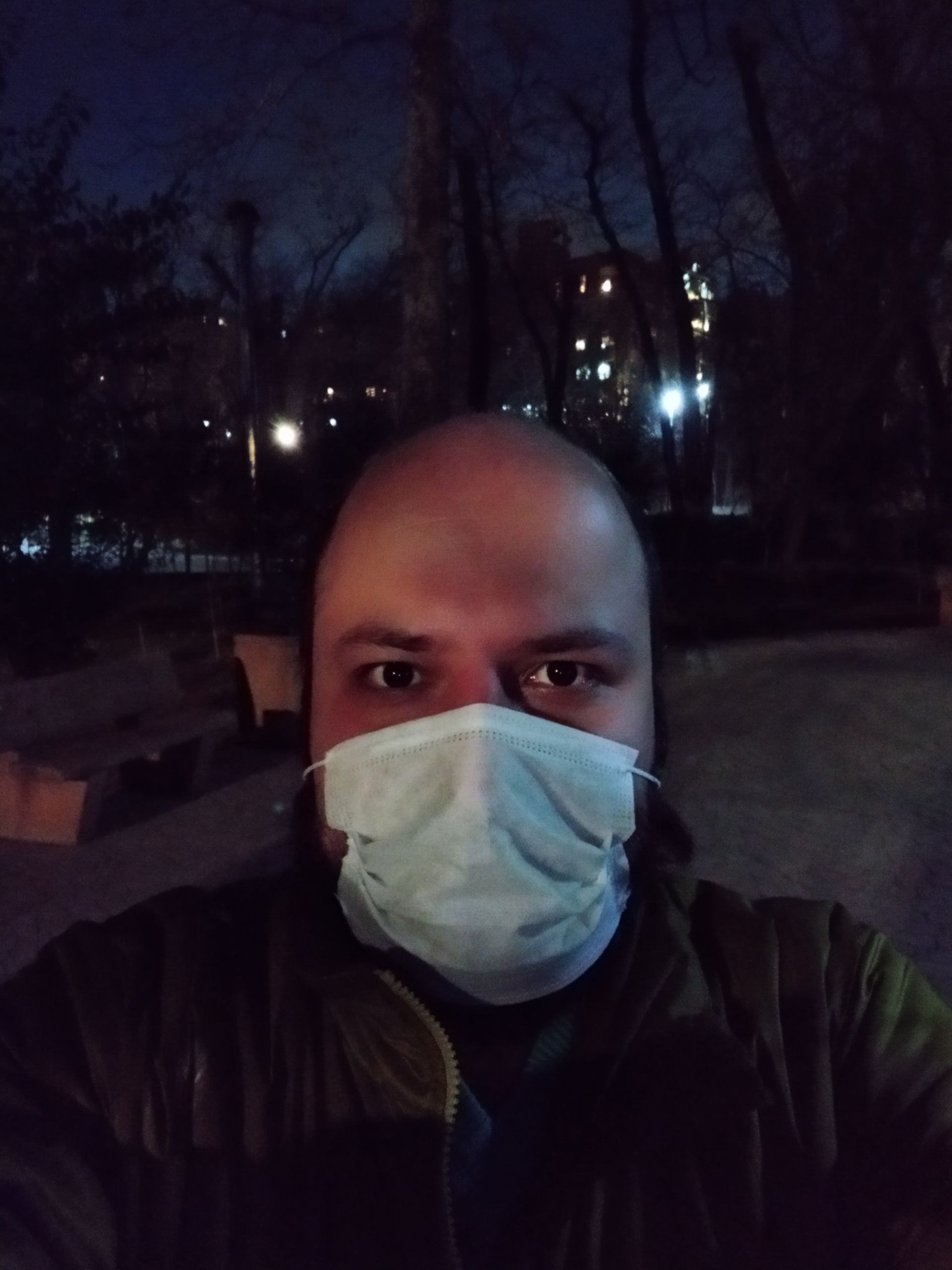 نمونه عکس سلفی با گوشی پوکو ام ۳ مجید شب