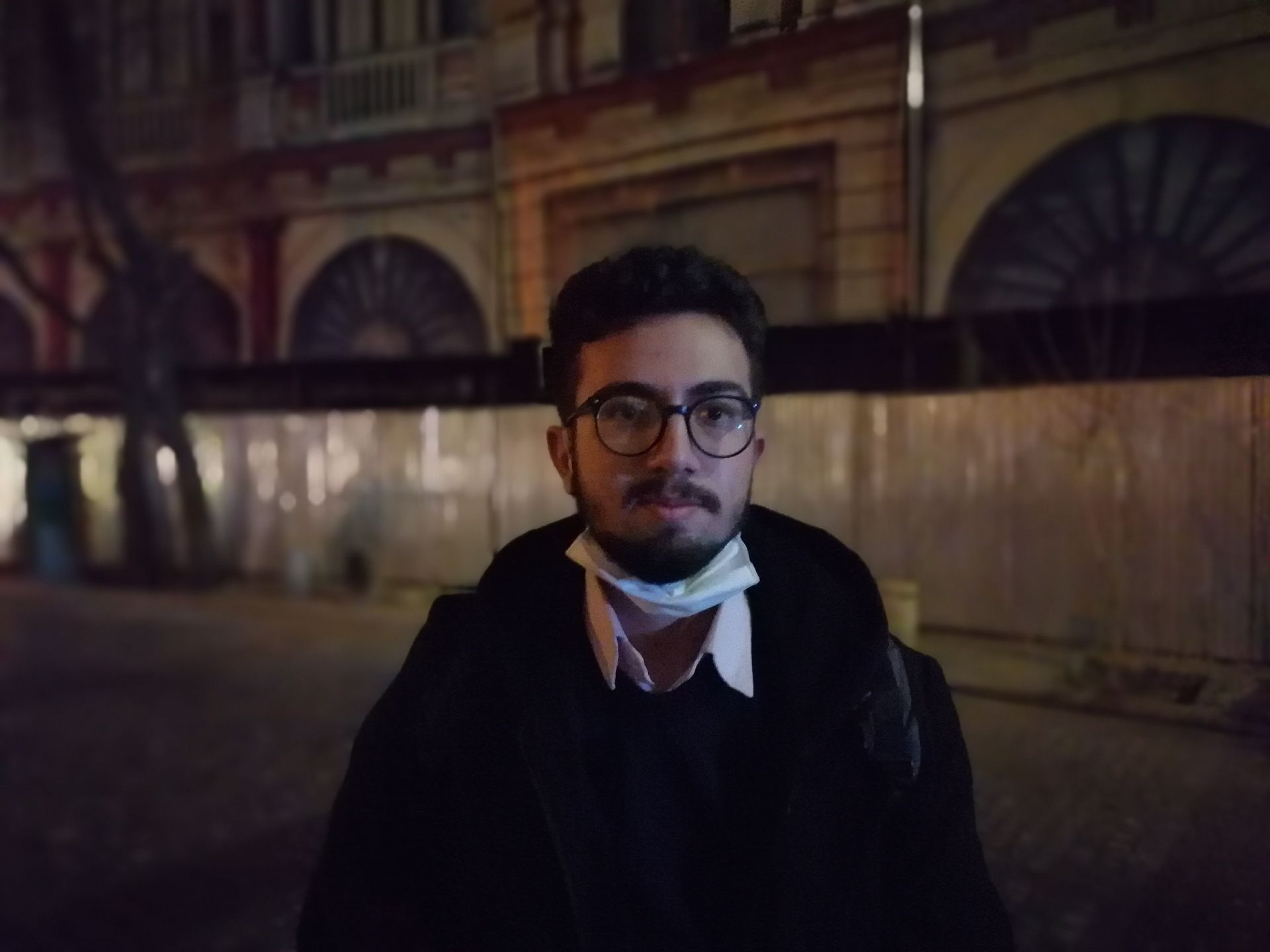 نمونه عکس پرتره Y7a هواوی در تاریکی شب - محمدامین صدقی