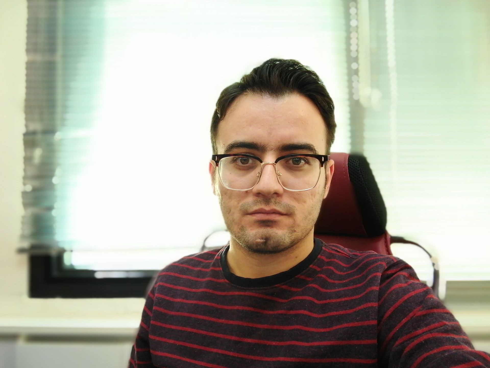 نمونه عکس پرتره دوربین سلفی Y7a هواوی - مهرداد عیسی‌لو