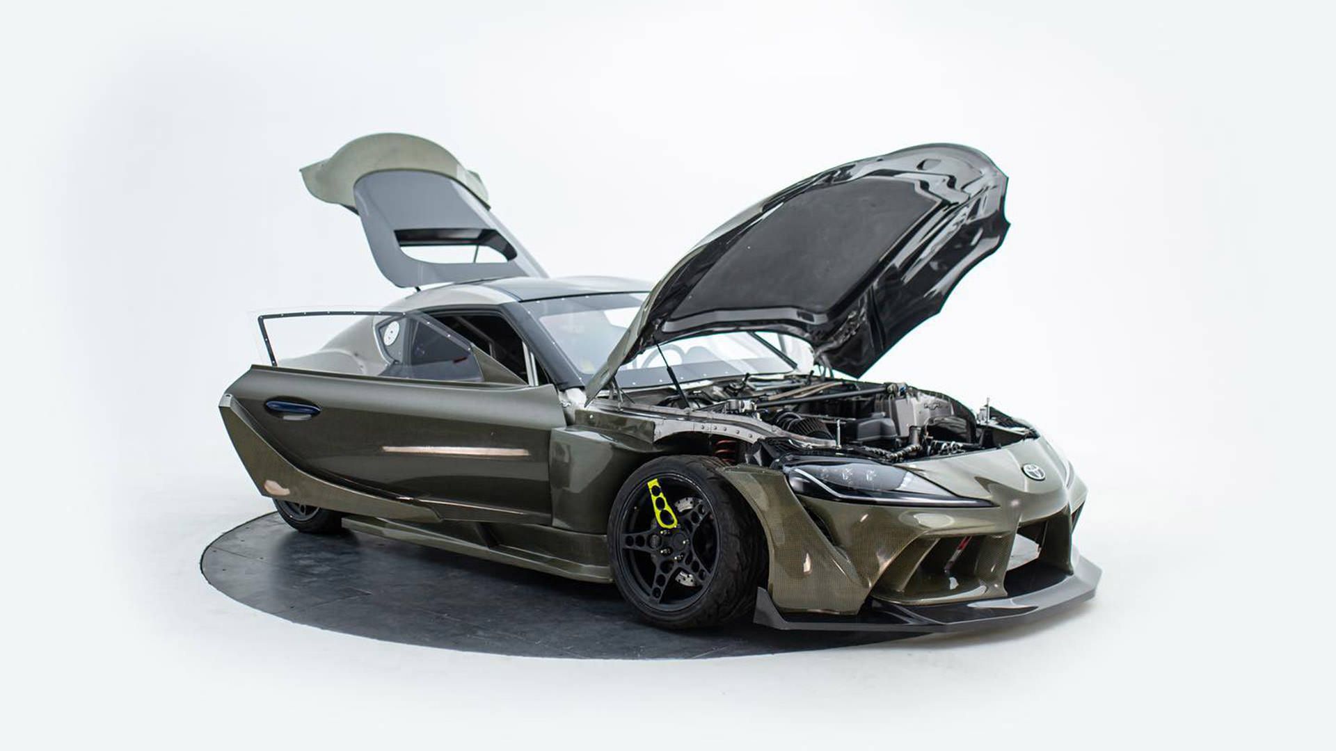 نمای کاپوت و درهای تویوتا سوپرا دریفتر / Toyota Supra Drifter سبز رنگ