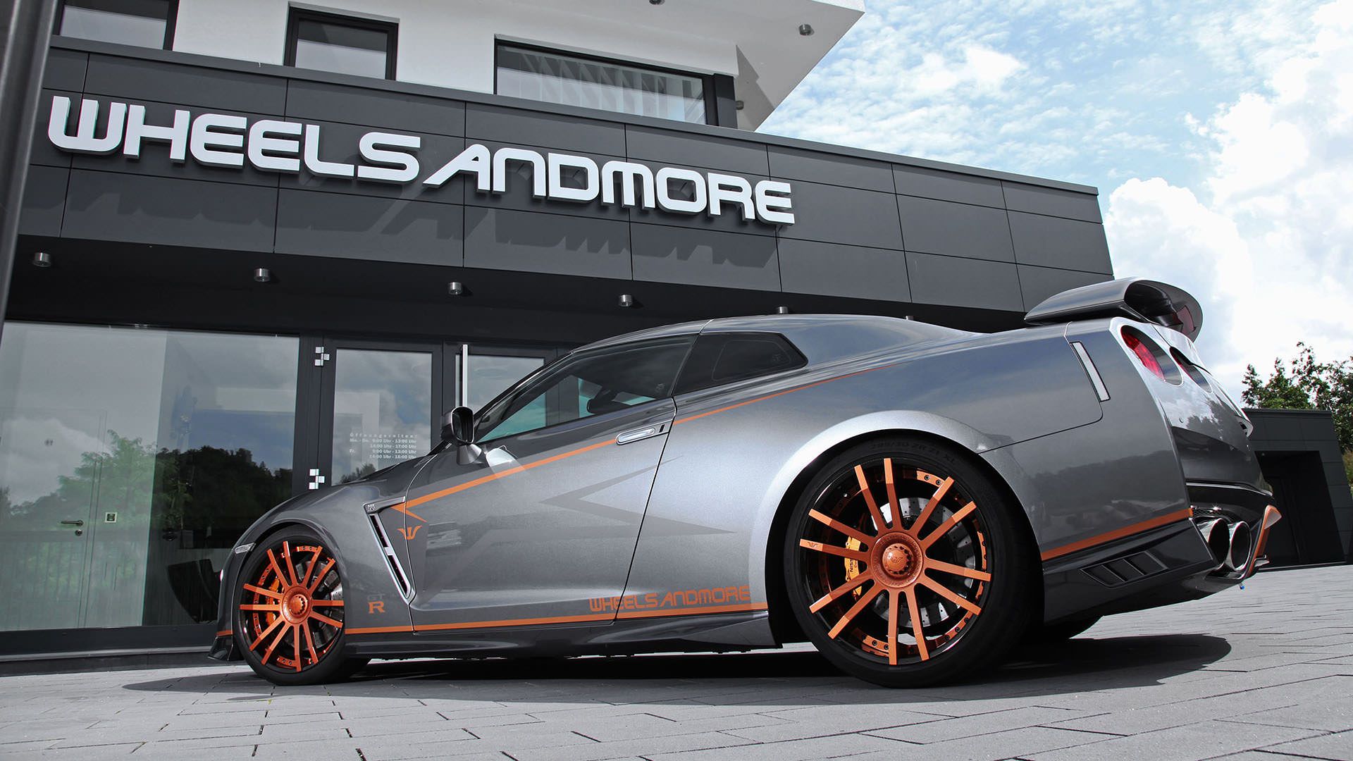 نمای جانبی نیسان جی تی آر کرنک زیلا / Nissan GT-R تیونینگ ویلزاندمور / Nissan GT-R Tuning Project „CrankZilla“ by Wheelsandmore خاکستری 