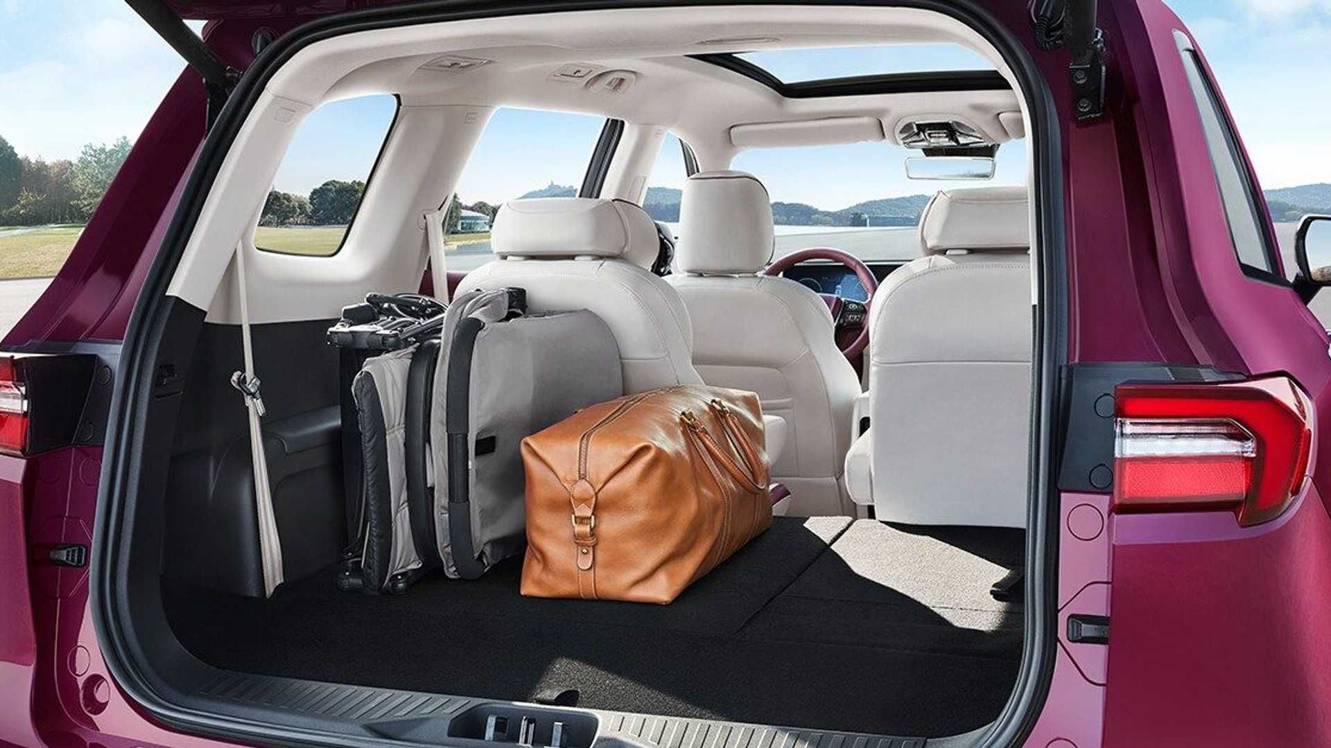 قسمت بار شاسی بلند فورد اکویتور / Ford Equator SUV رنگ بنفش