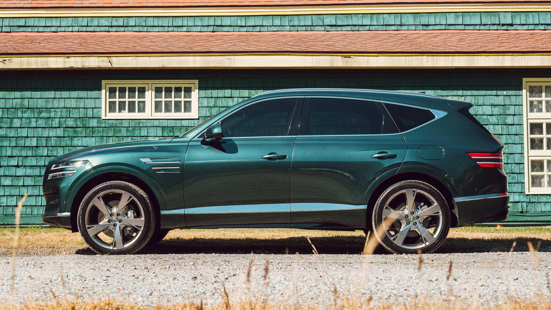 نمای جانبی خودرو شاسی بلند جنسیس جی وی 80 / 2021 Genesis GV80 رنگ مشکی