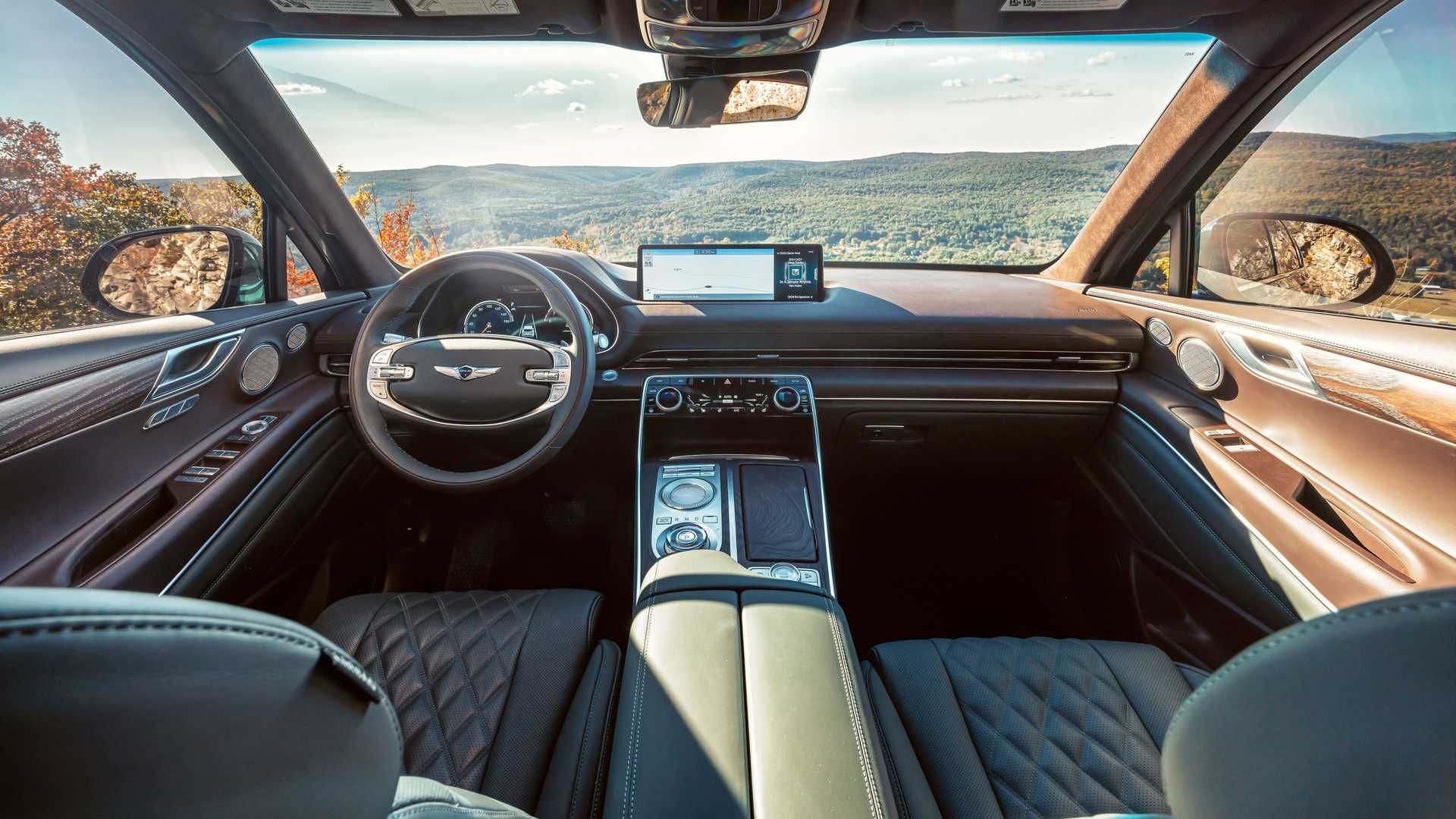 نمای کابین و داشبورد خودرو شاسی بلند جنسیس جی وی 80 / 2021 Genesis GV80 رنگ مشکی