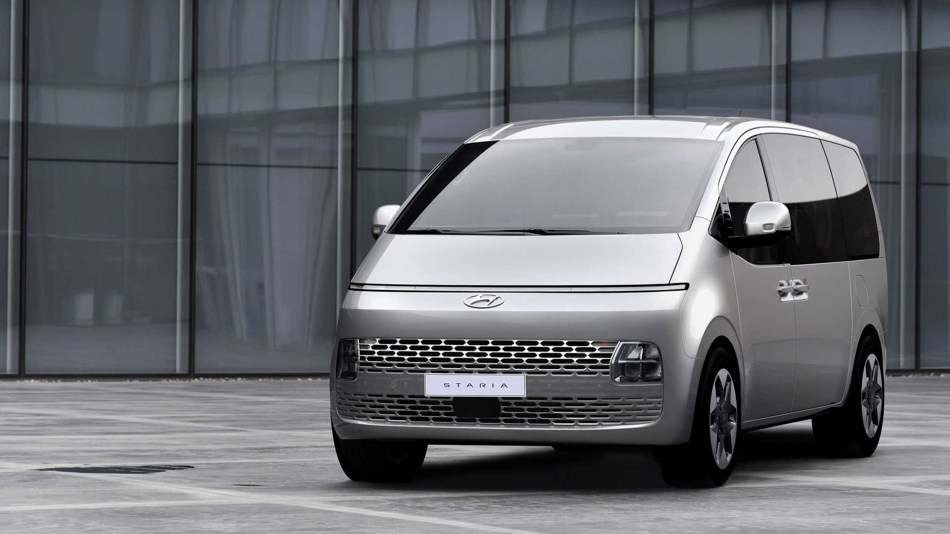 Hyundai Staria Minivan   هیوندای استاریا نمای مقابل