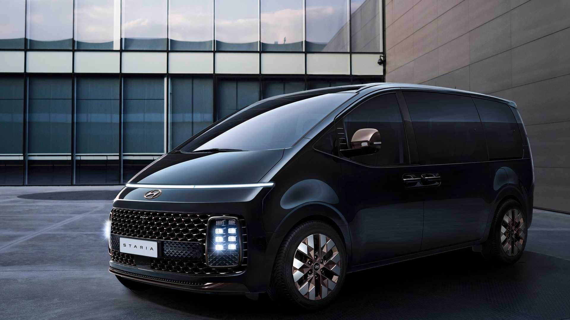 Hyundai Staria Minivan   هیوندای استاریا نمای روبرو