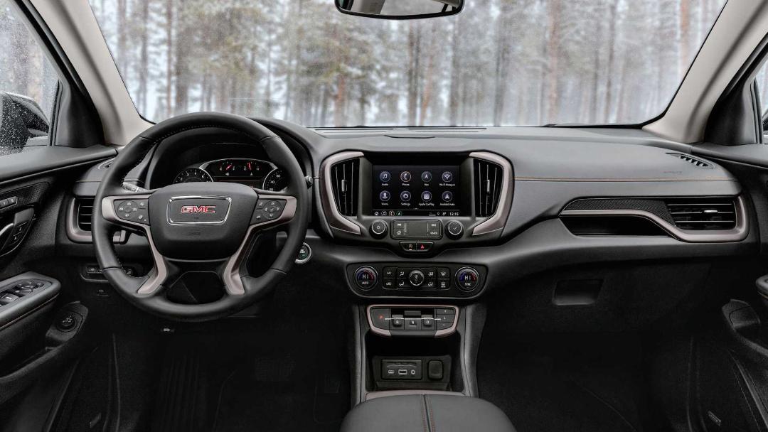 نمای کابین شاسی بلند جی ام سی ترین / 2022 GMC Terrain