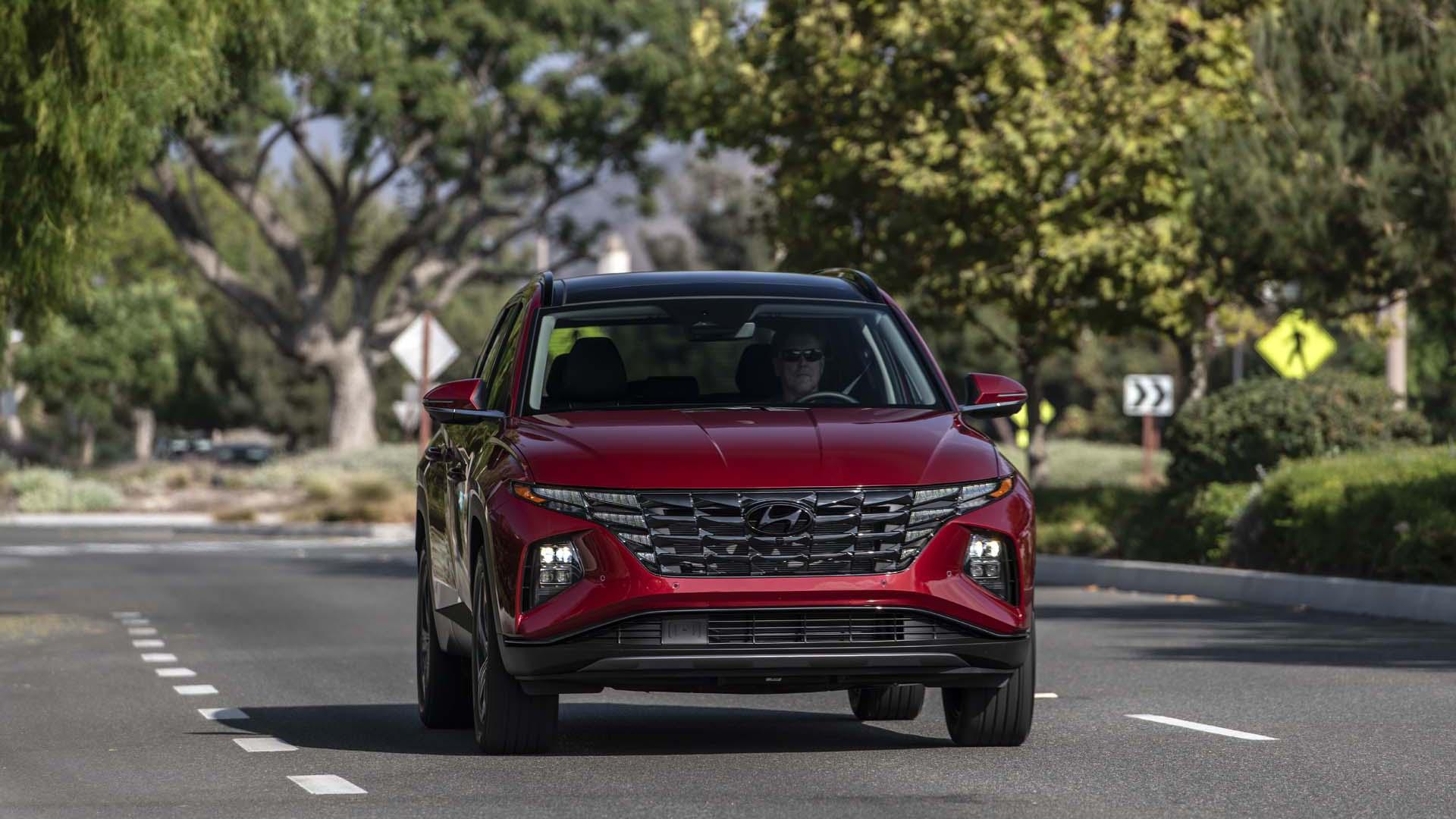 نمای جلو کراس اور هیوندای توسان پلاگین هیبرید / 2022 Hyundai Tucson Plug-In Hybrid