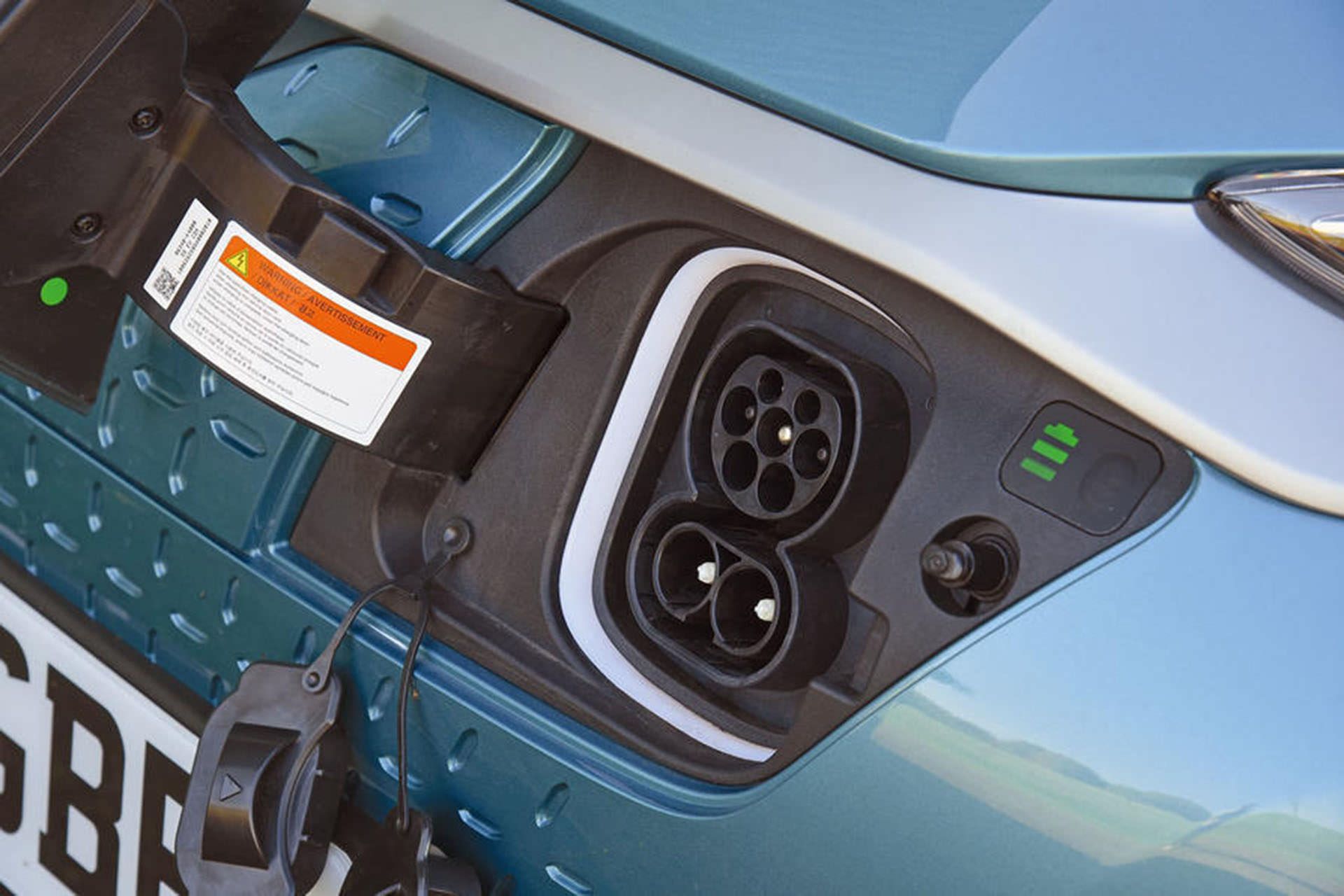 مرجع متخصصين ايران شارژر خودروي الكتريكي / electric car charger