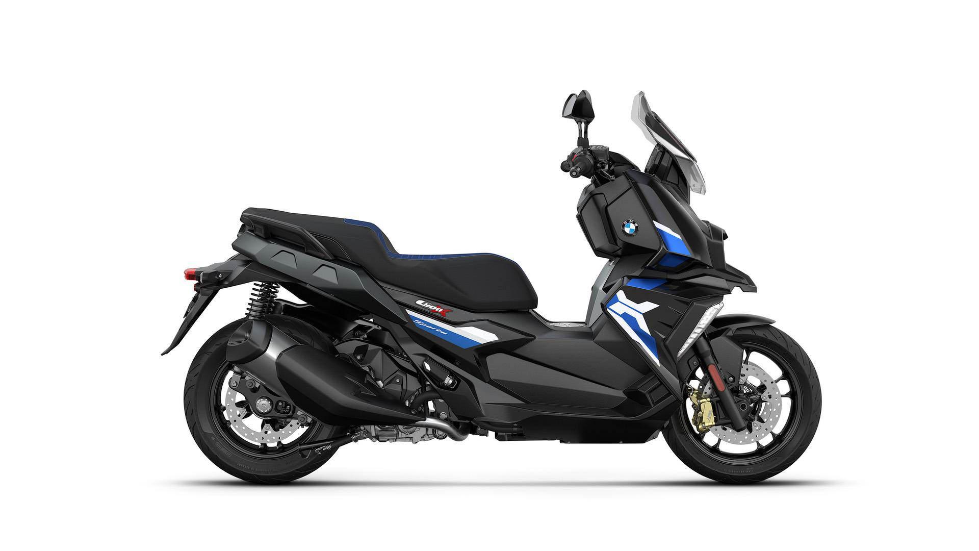 نمای جانبی اسکوتر بی ام و / BMW Scooter مشکی رنگ