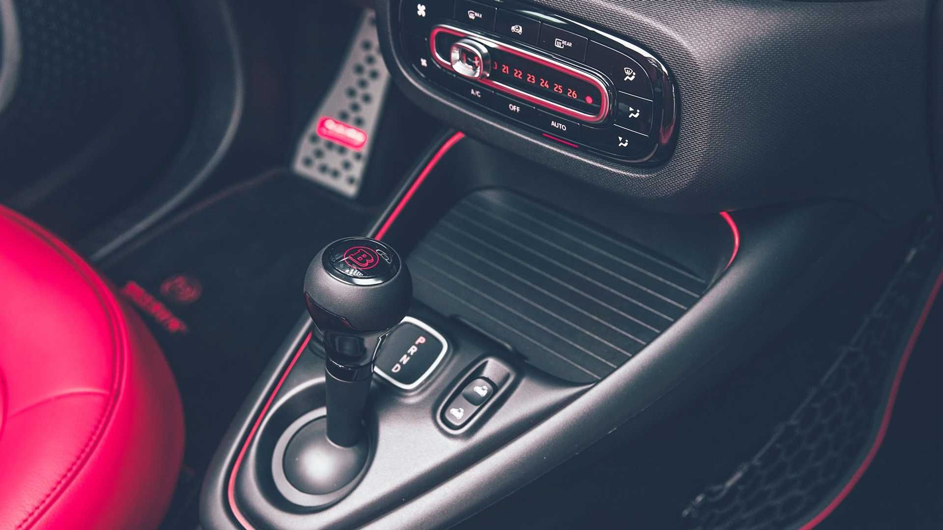 Brabus 92R Smart EQ ForTwo اسمارت برقی برابوس نمای  دسته دنده