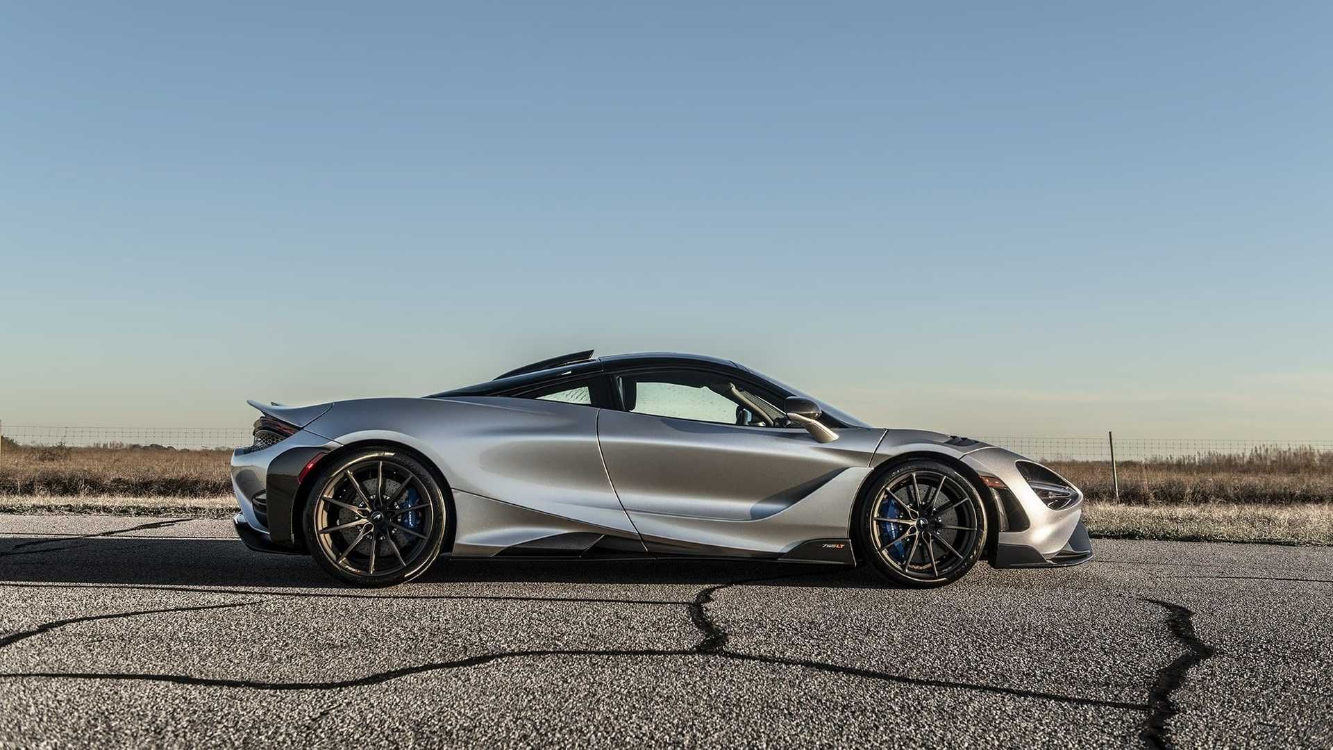 نمای جانبی ابرخودرو مک لارن 765 ال تی / McLaren 765LT  با تیونینگ هنسی / Hennessey 