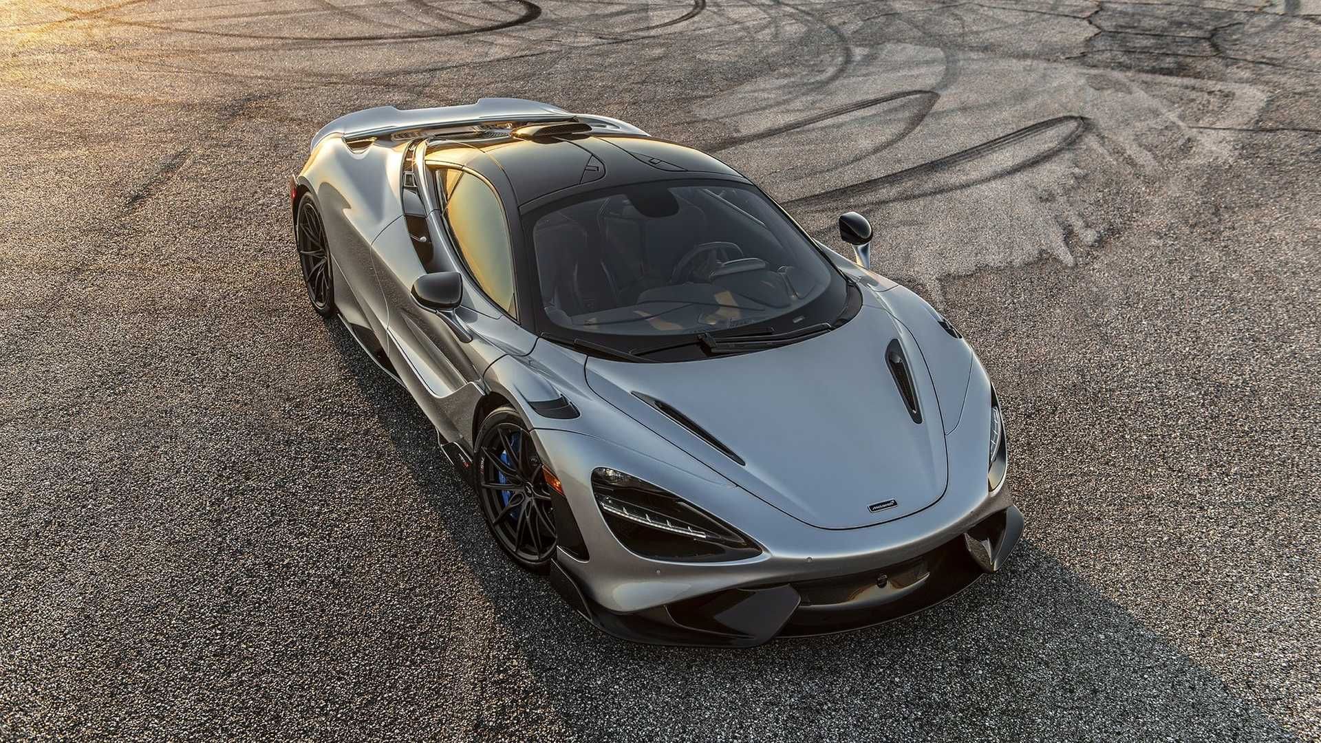 نمای بالا جلو ابرخودرو مک لارن 765 ال تی / McLaren 765LT  با تیونینگ هنسی / Hennessey 