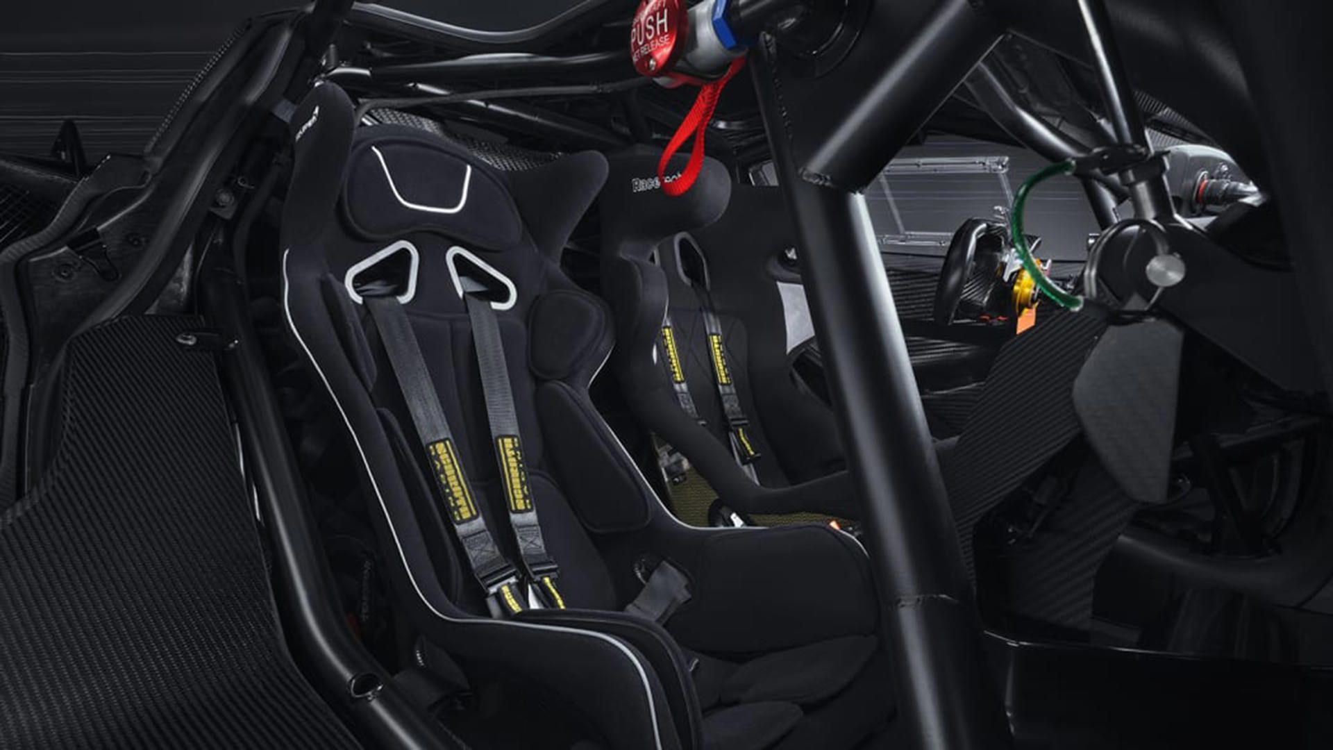 کابین مک لارن 720 اس جی تی تری ایکس / McLaren 720S GT3X مشکی رنگ