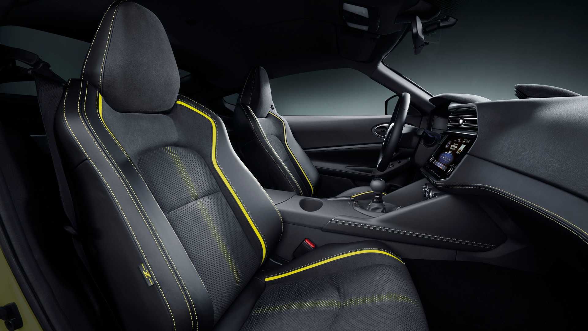 nissan Z نیسان Z  نمای صندلی