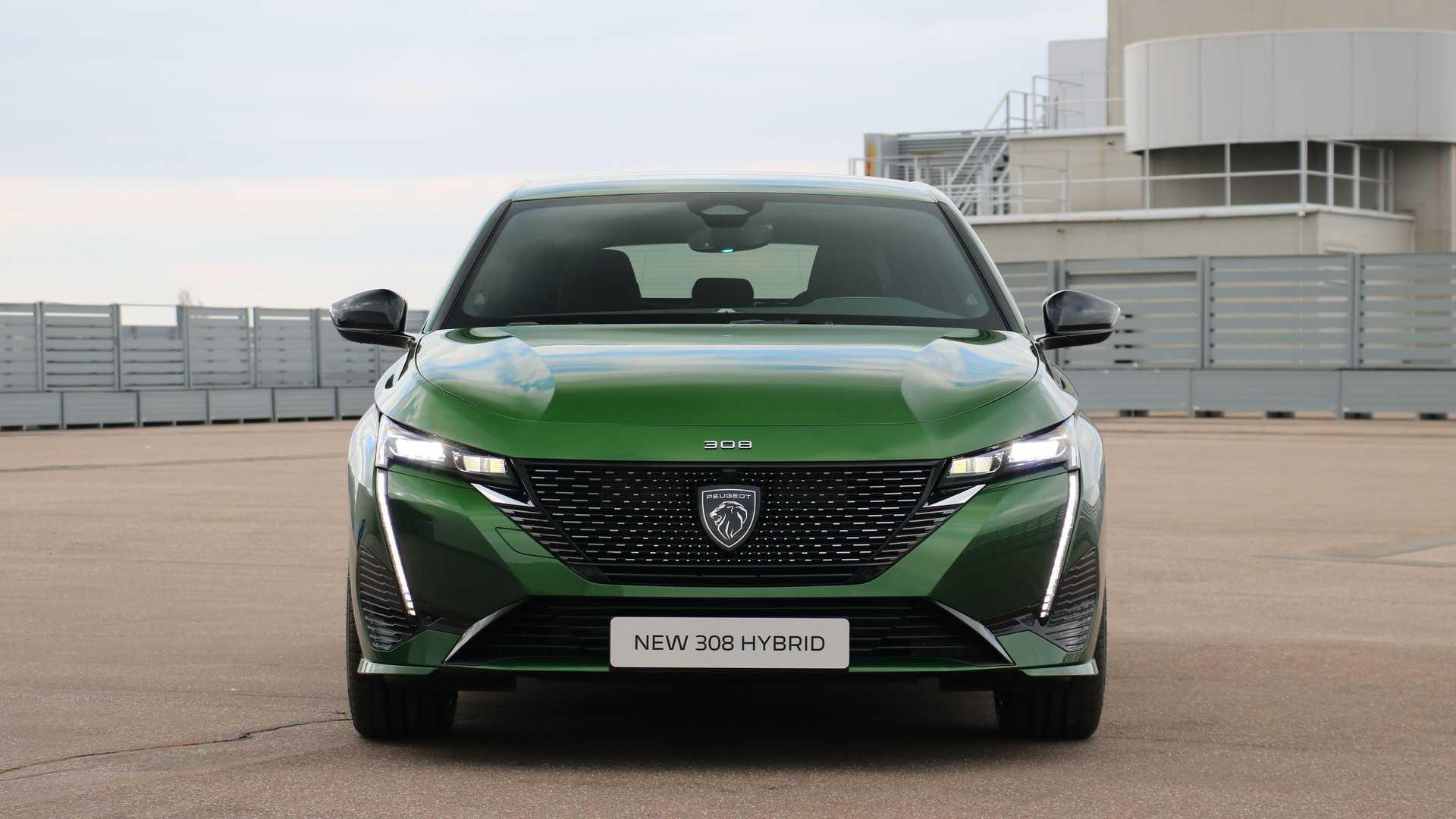 Peugeot 308 پژو 308 مدل 2021 نمای روبرو