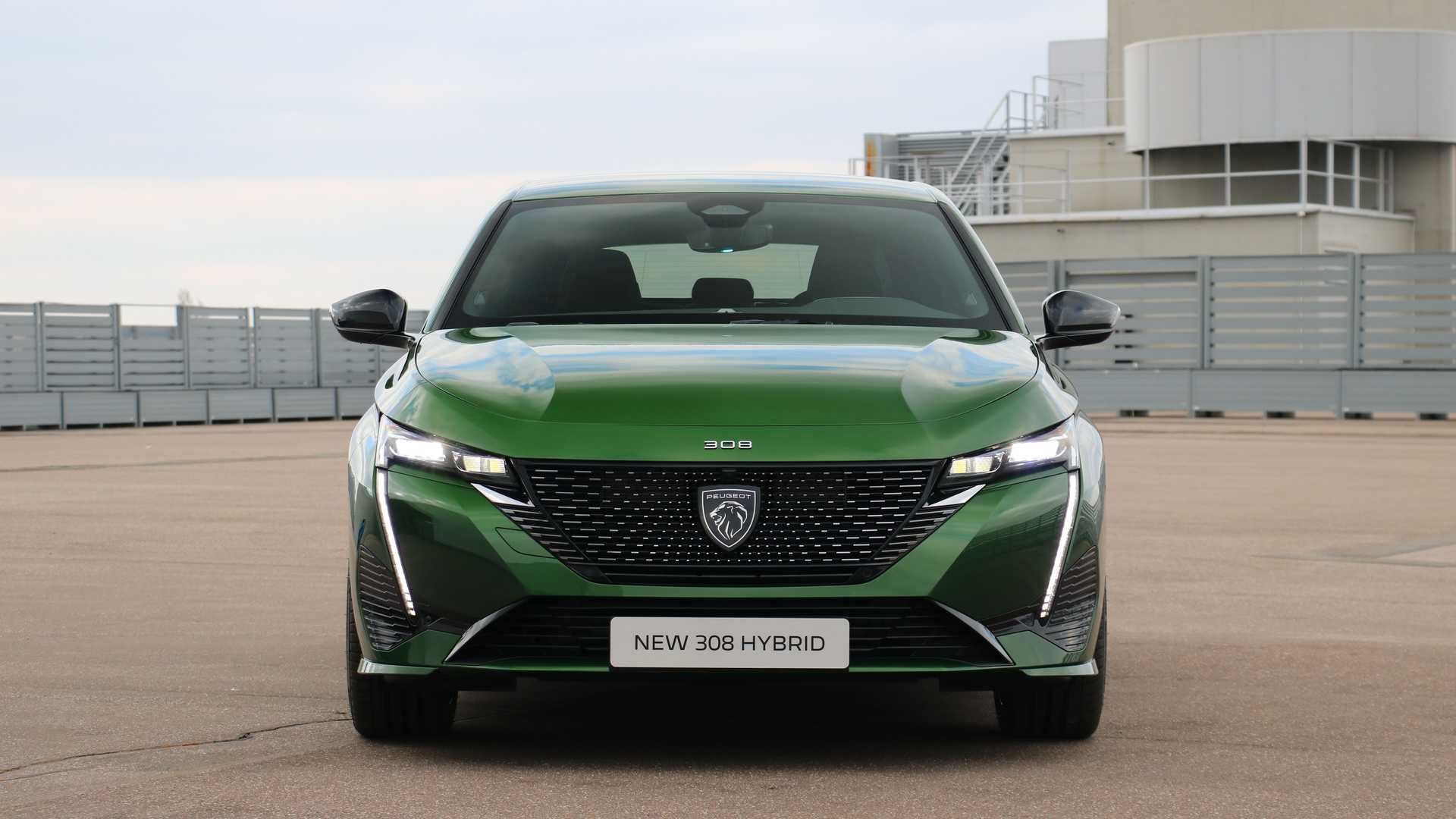 Peugeot 308 پژو 308 مدل 2021 نمای روبرو
