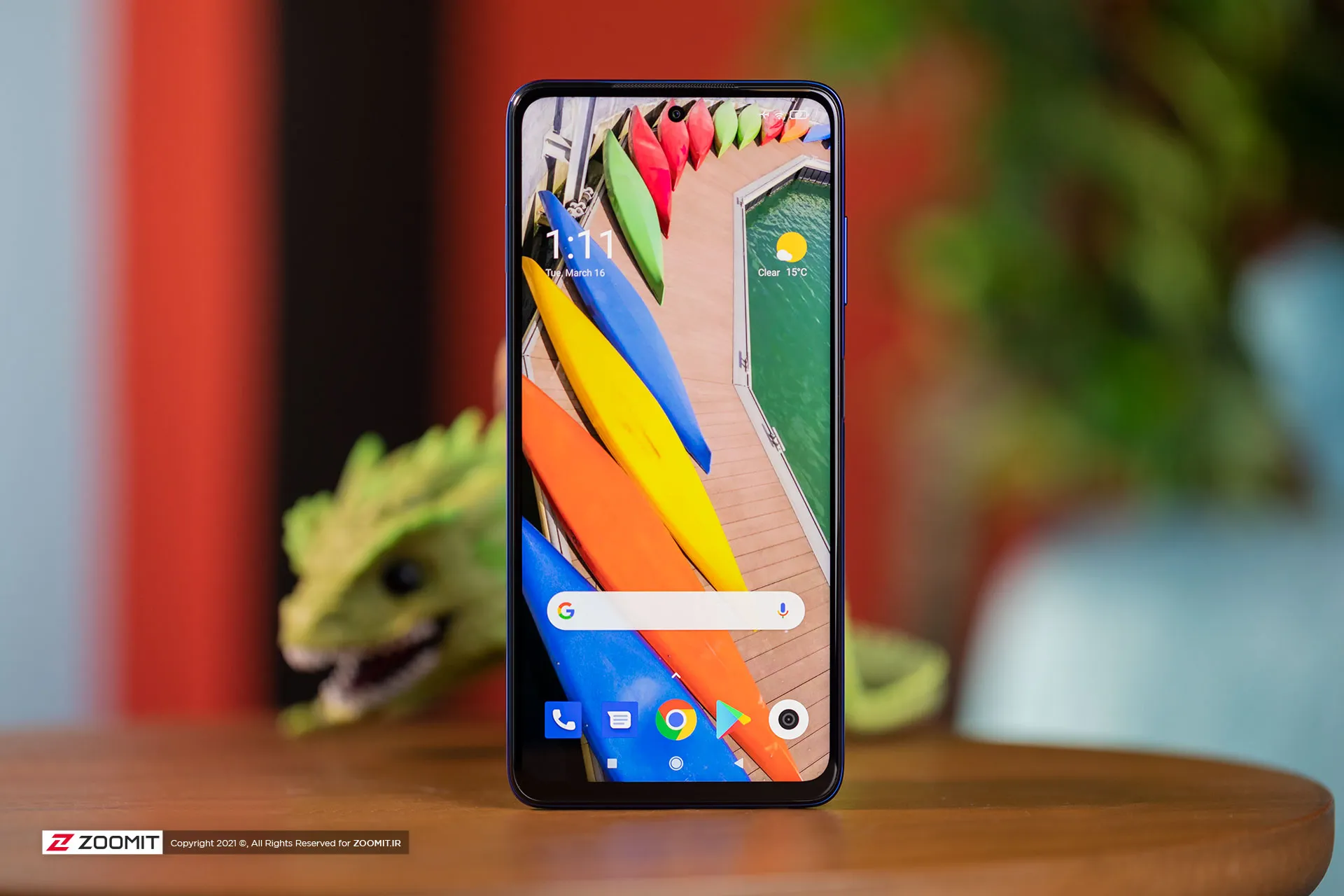 نمای جلو و صفحه نمایش پوکو X3 شیائومی