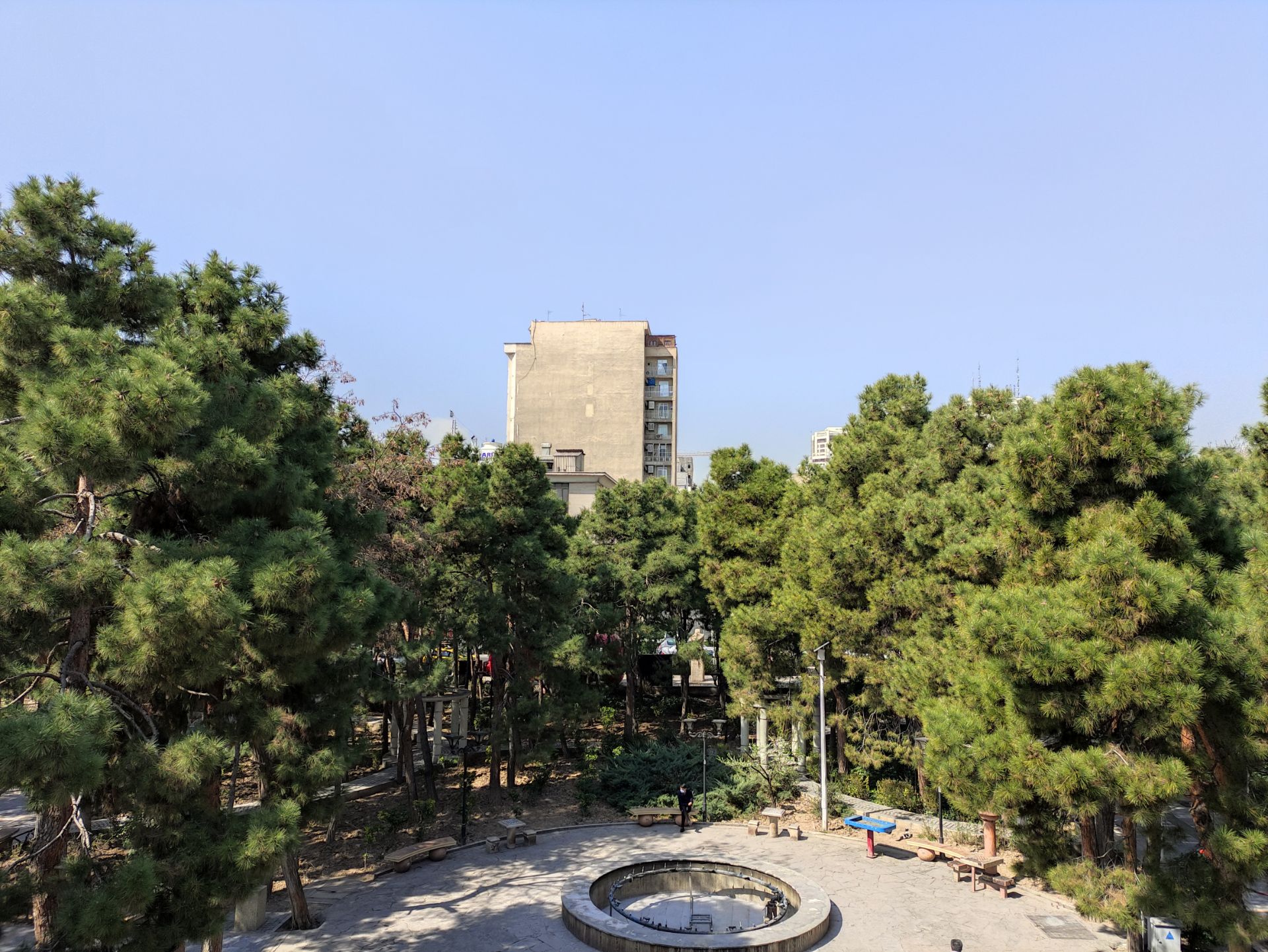 نمونه عکس دوربین واید پوکو X3 در طول روز - پارک صبا جردن