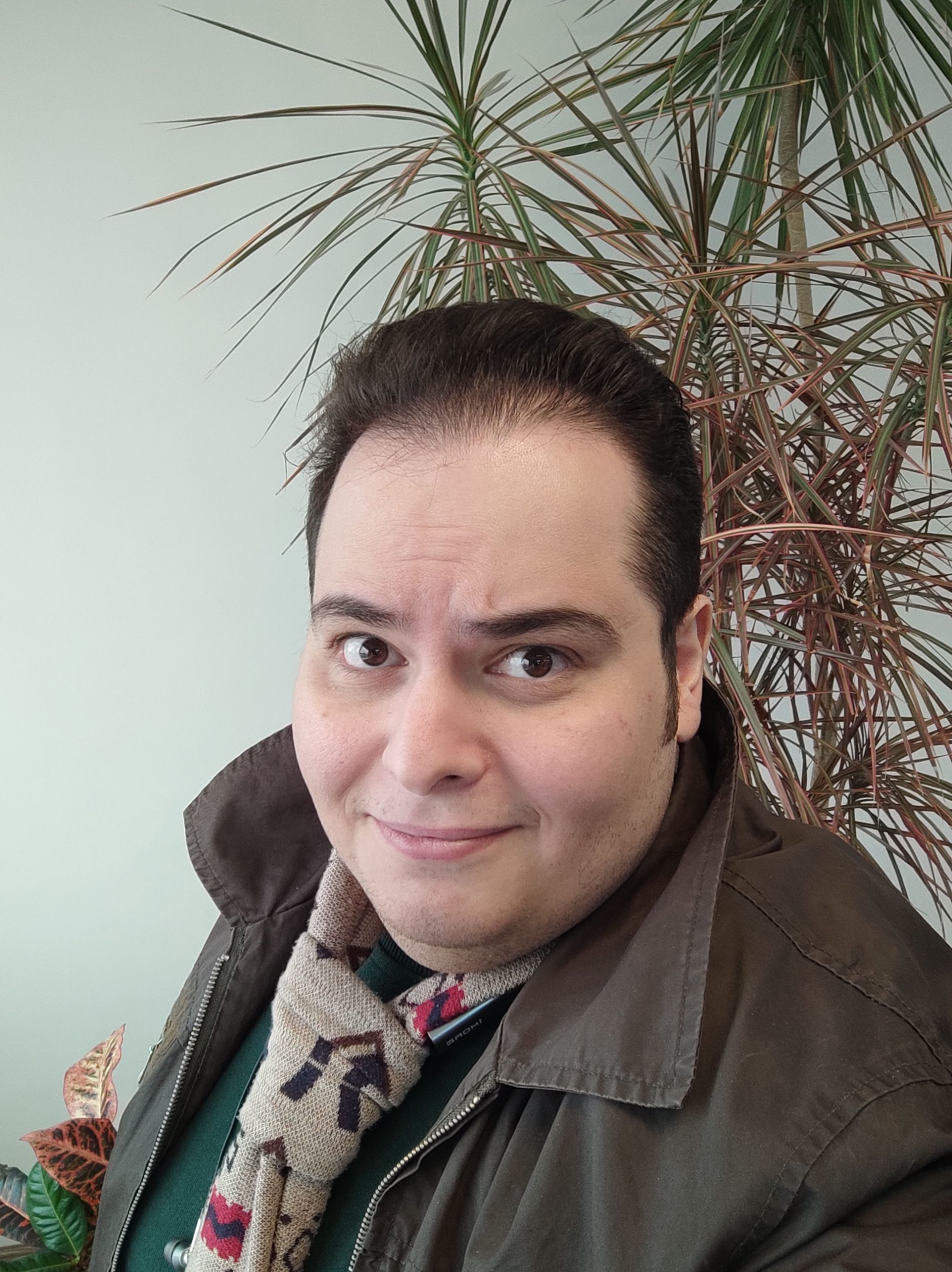 عکس سلفی پوکو X3 - فرهنگ حشمتی