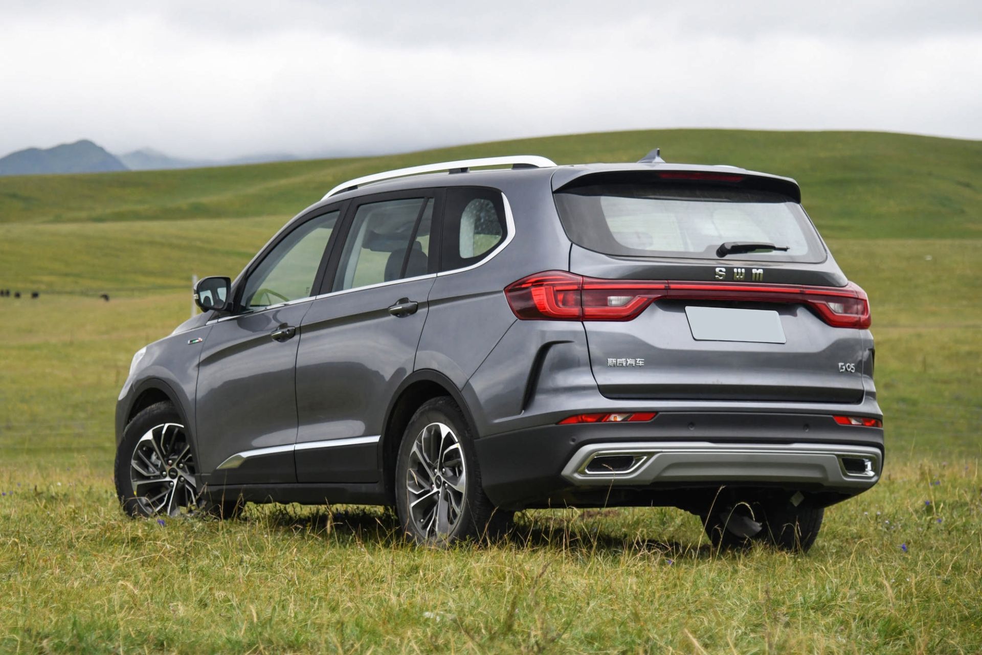 SWM G01  سیف خودرو نمای پشت