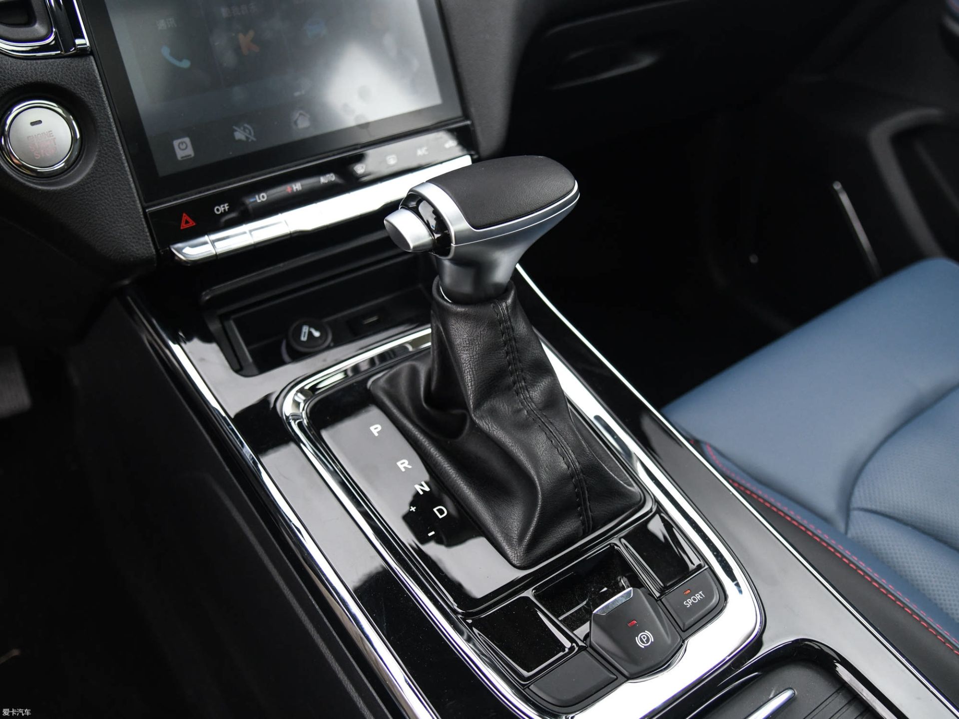 SWM G01  سیف خودرو نمای دسته دنده