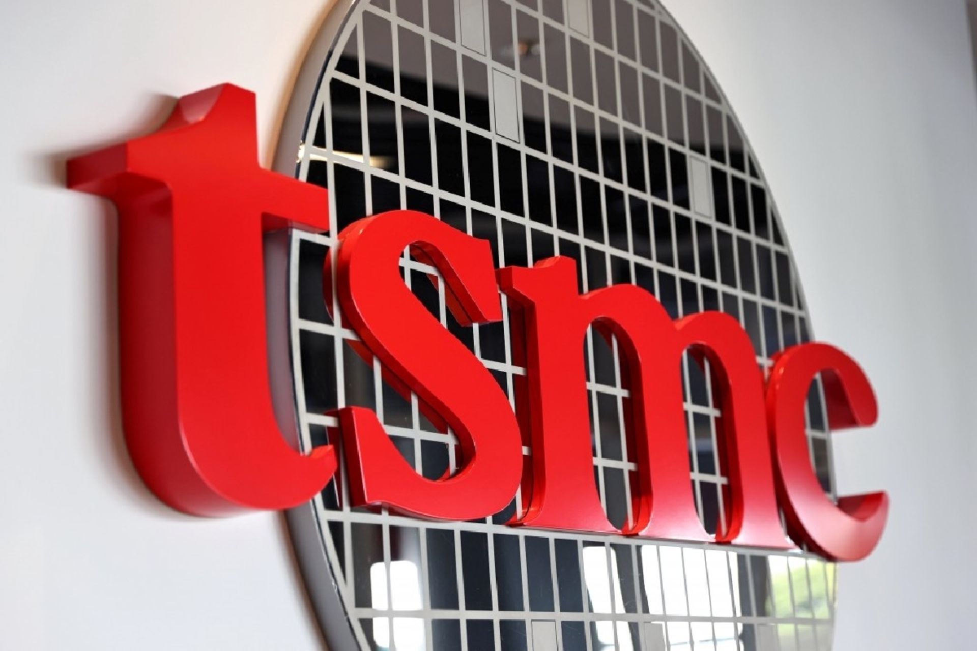 نمایی از لگوی TSMC