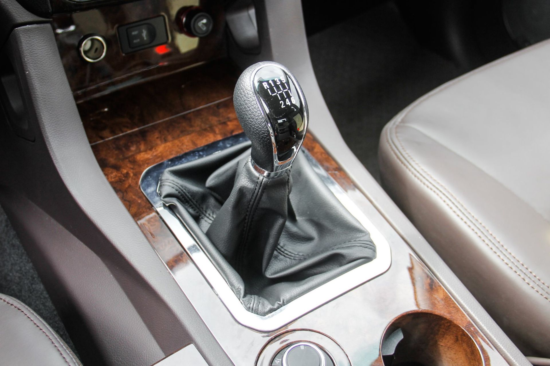 نمای دنده Kawei EV7 وانت برقی مپنا کاوی