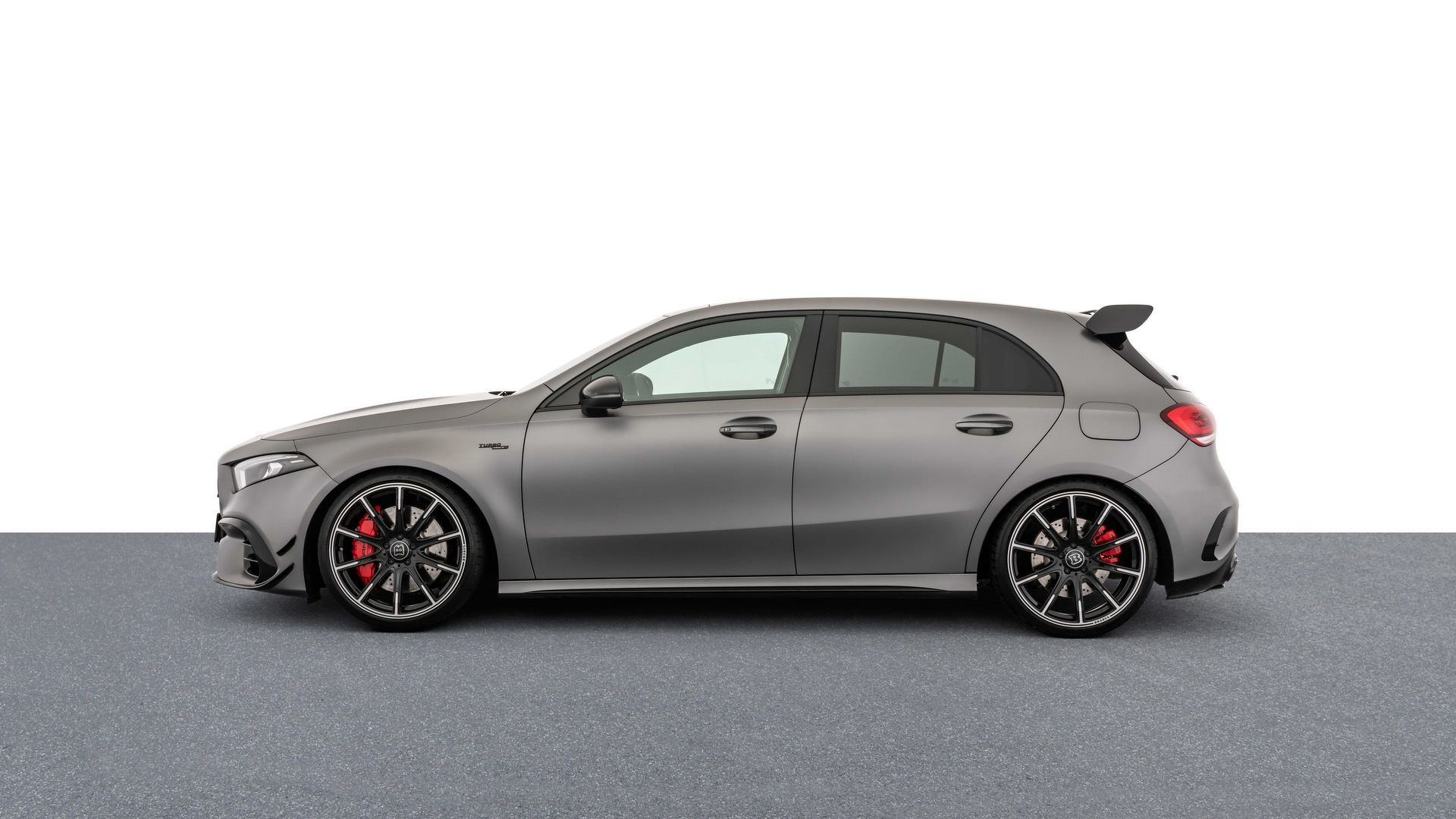 نمای جانبی مرسدس آ ام گ تیونینگ برابوس / Brabus Mercedes-AMG A45 S نقره ای رنگ